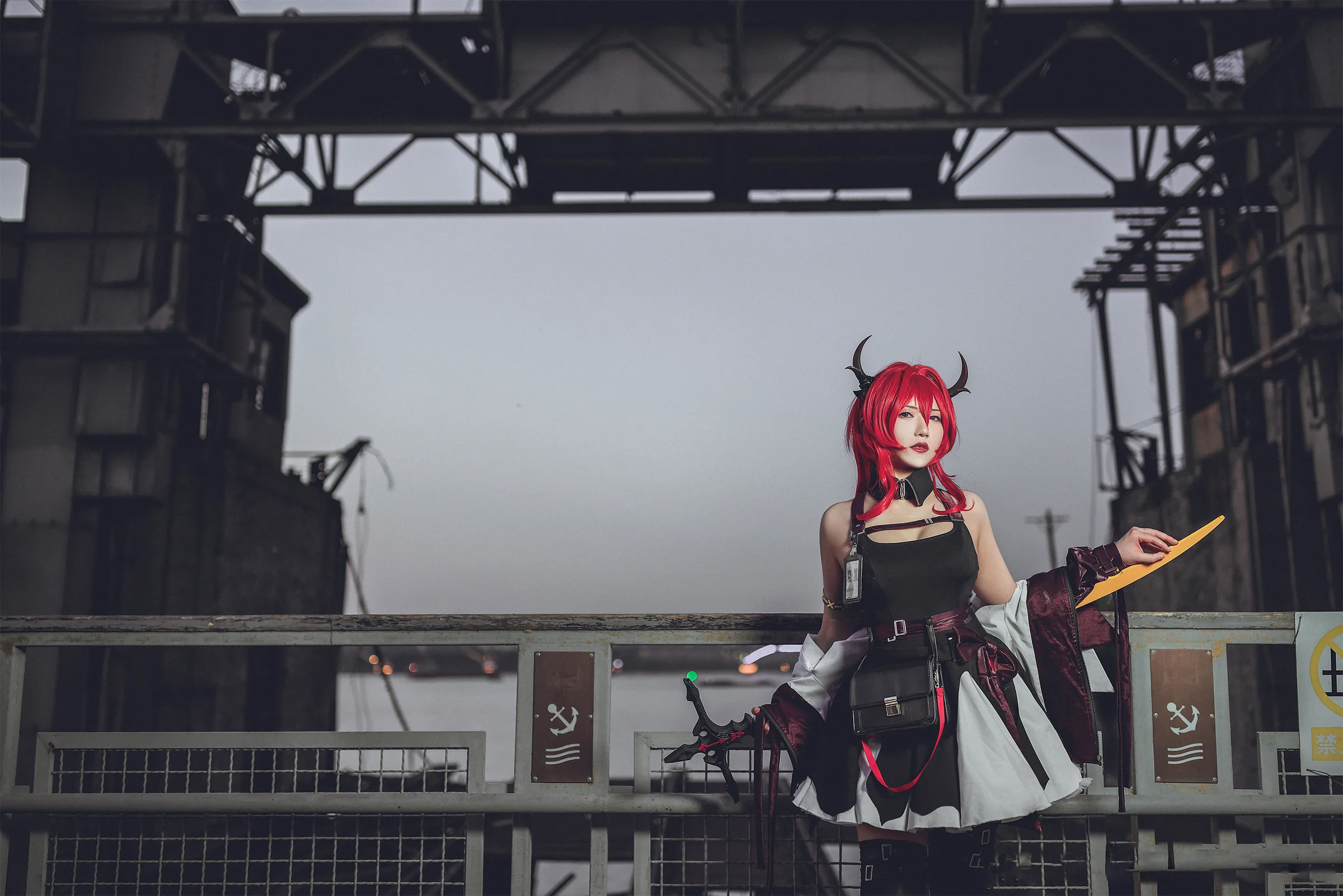 《明日方舟》史尔特尔COS写真
