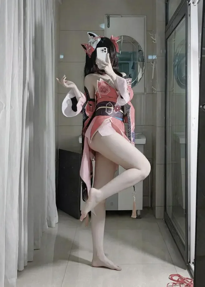 不可爱羚 – 花火COS写真 [52P7V-1.2GB]