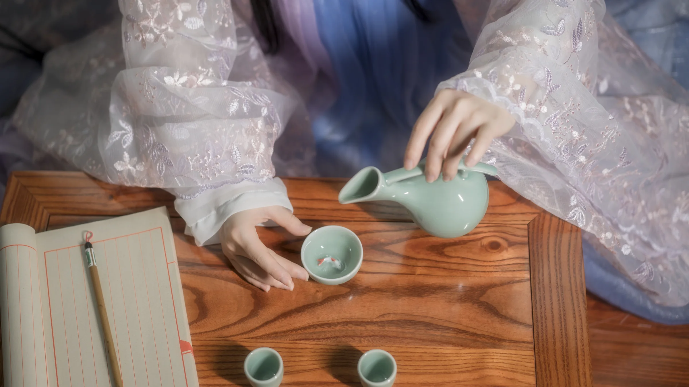 【汉服正片】天青色等烟雨，而我在等你｜高清图片集