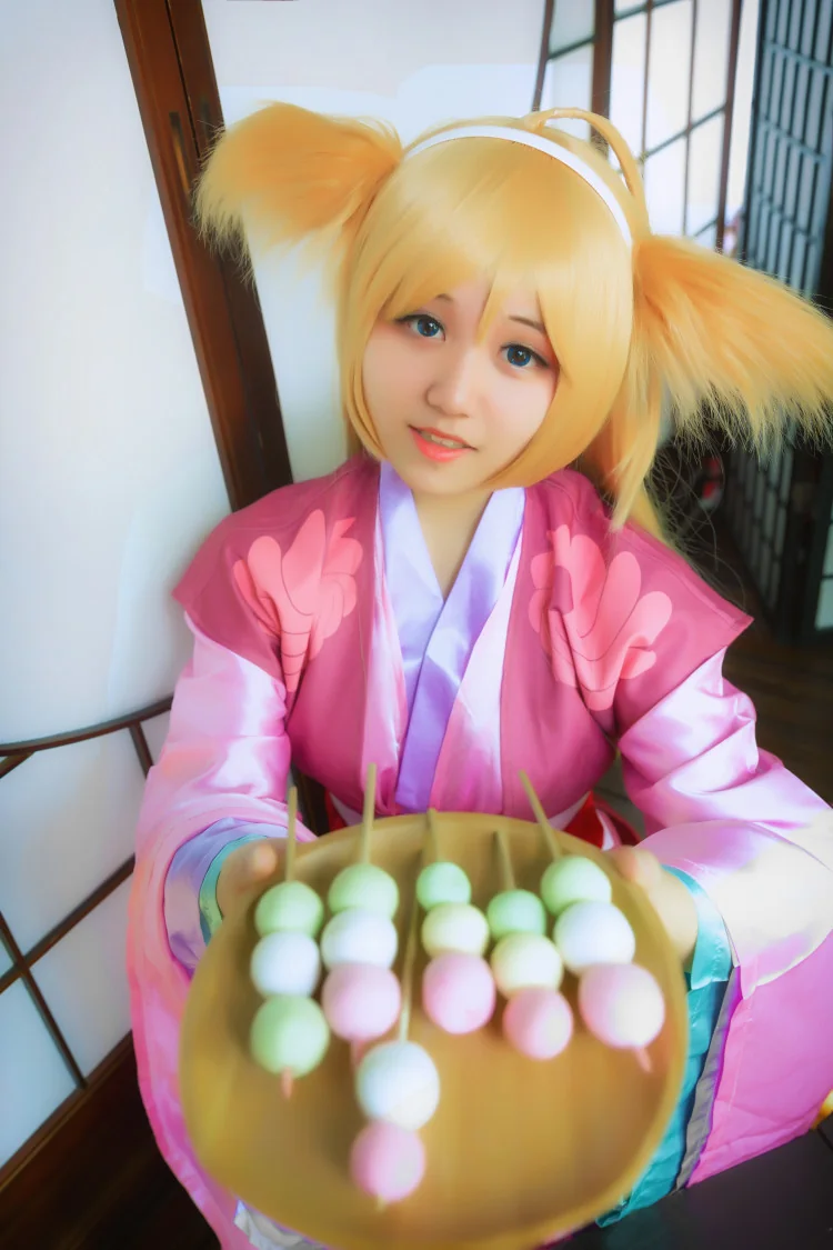 狐妖小红娘 涂山苏苏COS写真，要吃糖吗？