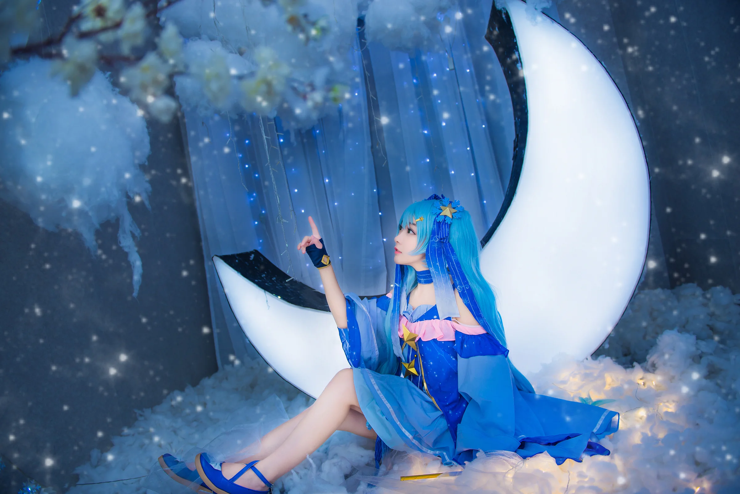Miku星与雪的公主COS写真
