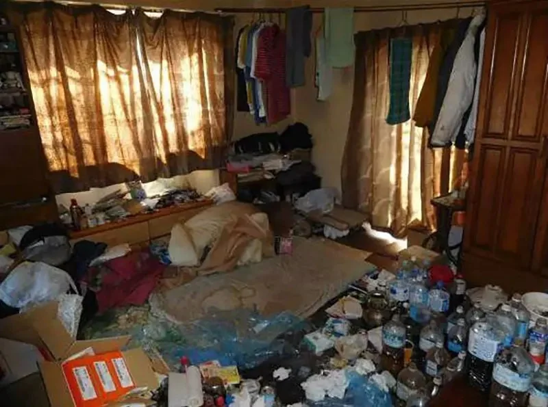 這棟法拍屋擺滿了《黃金保特瓶》一探日本長途駕駛與孤獨死現場的恐怖文化｜高清图片集
