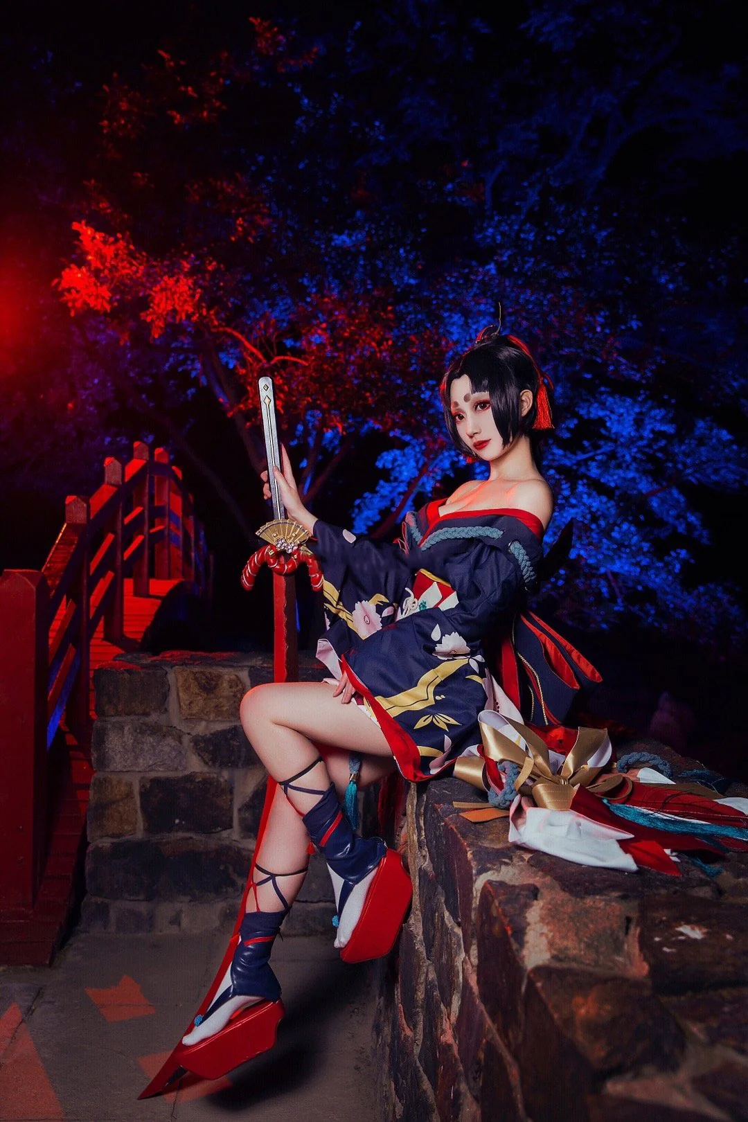 《阴阳师》妖刀姬樱雨刀舞COS写真