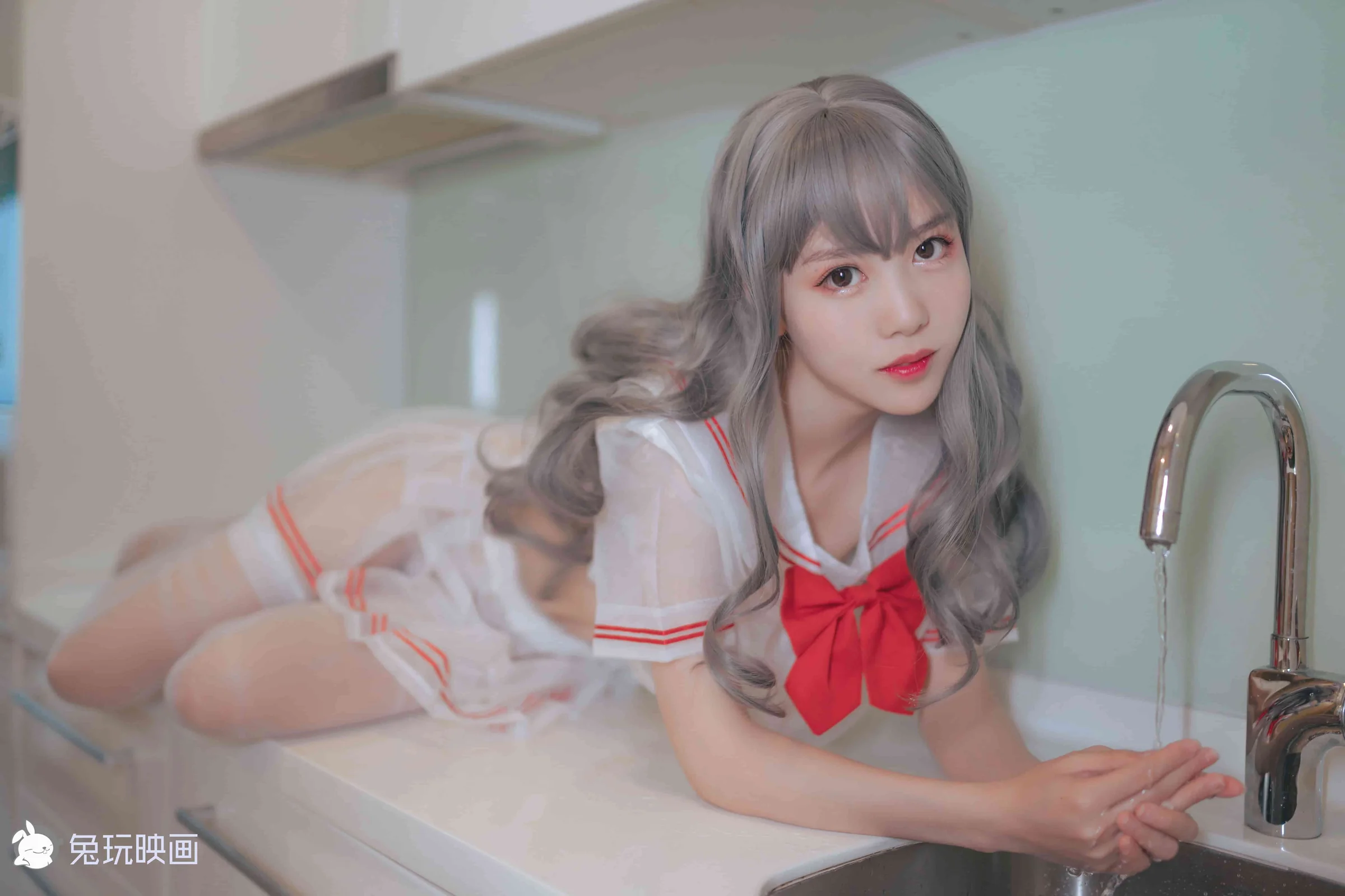 抖娘-利世穿制服的小姐姐 – 兔玩映画[42P]｜高清图片集