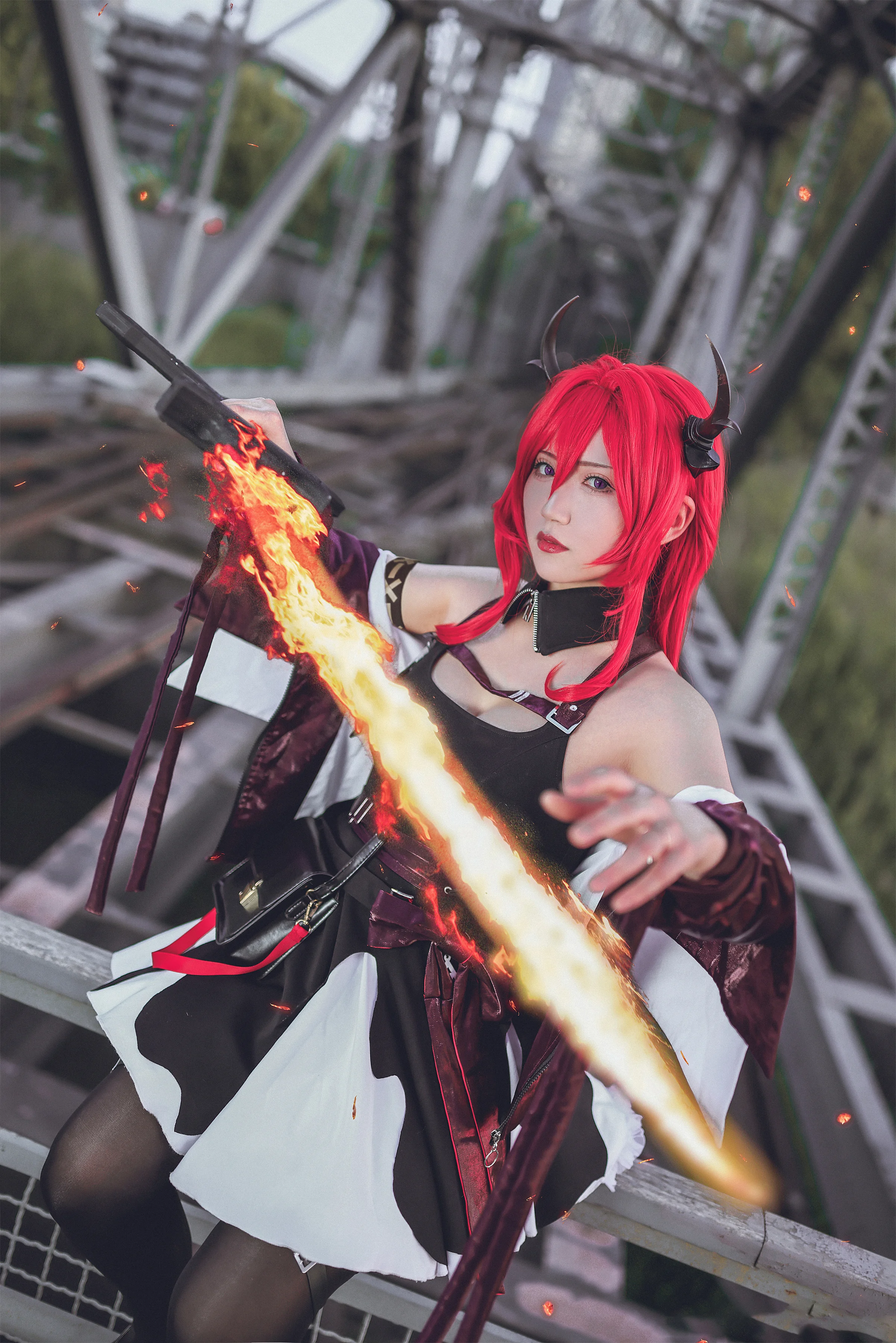《明日方舟》史尔特尔COS写真