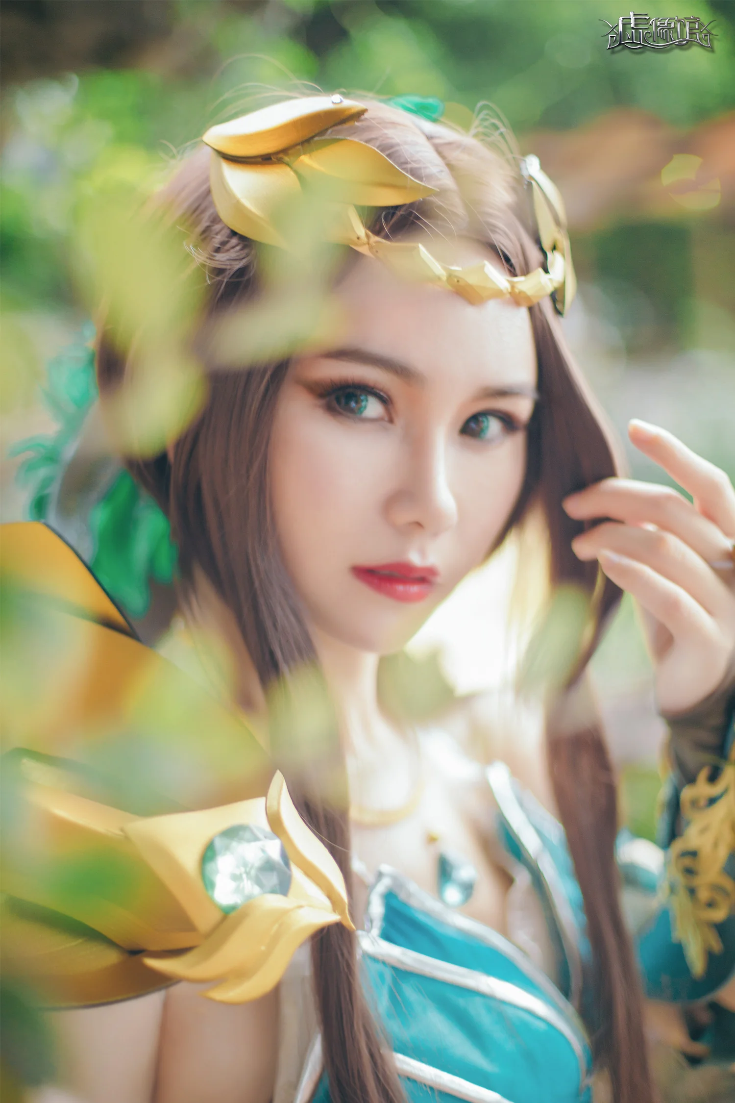 《王者荣耀》虞姬“森之风灵”COS写真 好颜+美腿！