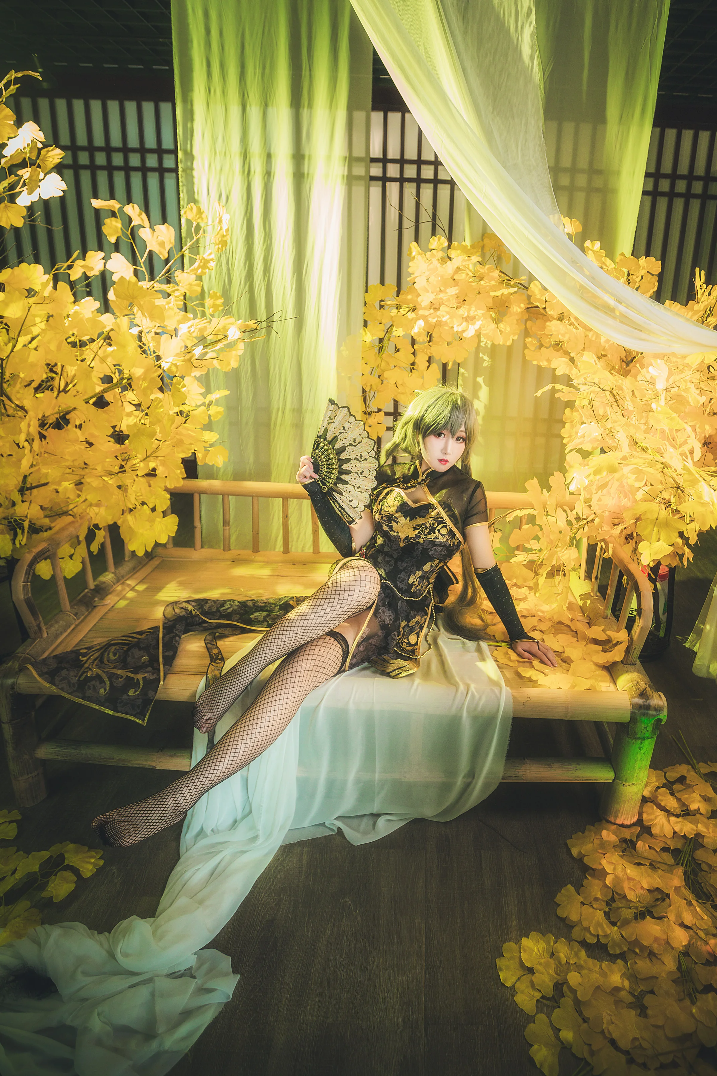 V家 金丝雀洛天依 COS写真
