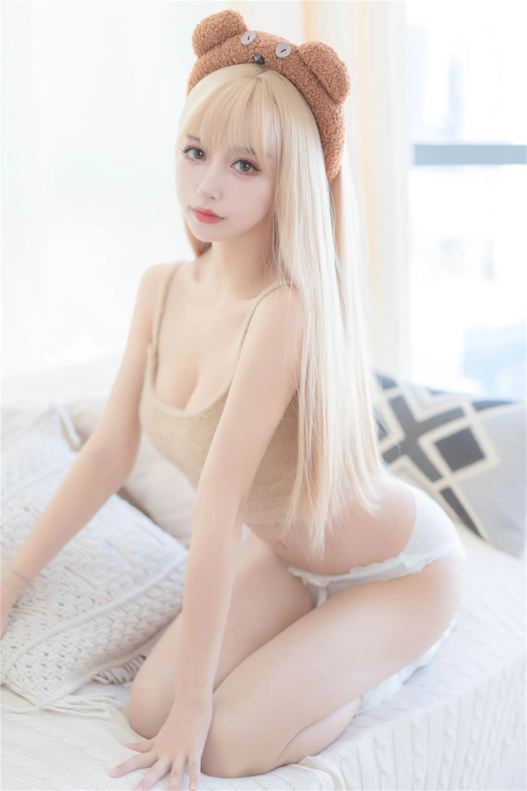 过期米线线喵 – 小熊软糖｜高清图片集