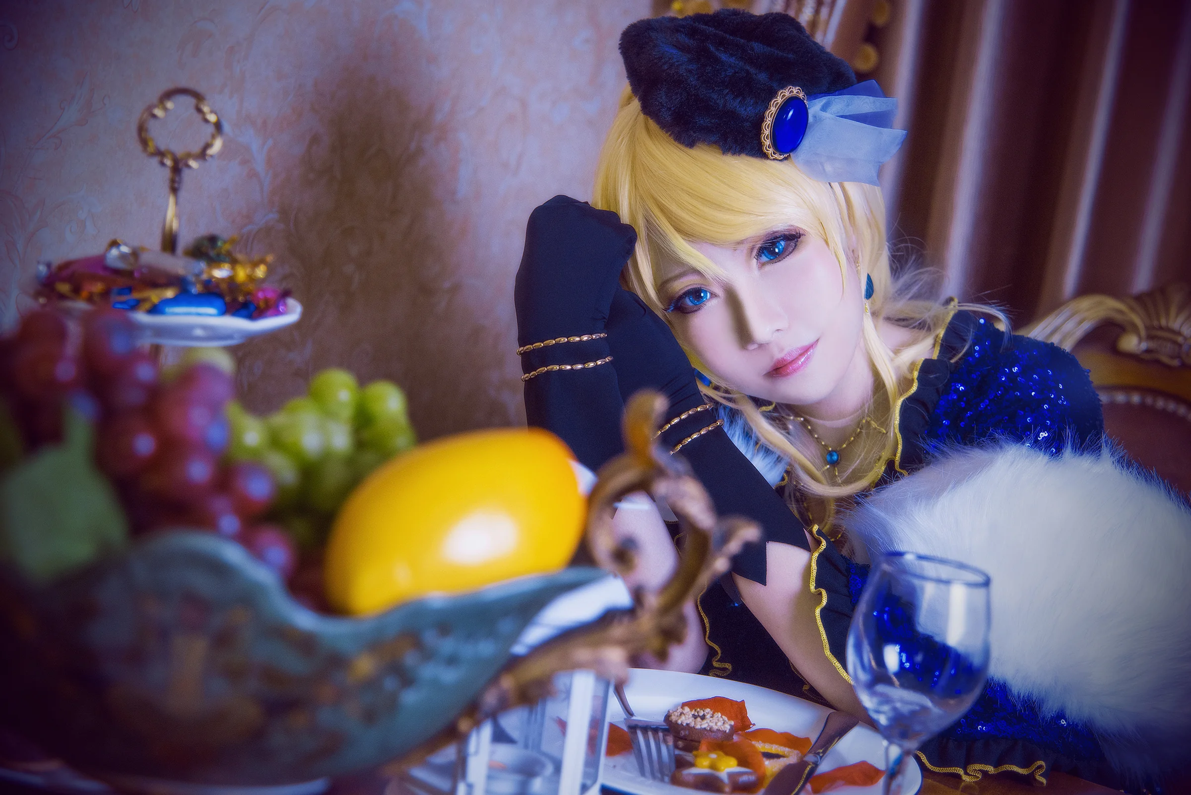love live绚濑绘里钻石王老五COS写真