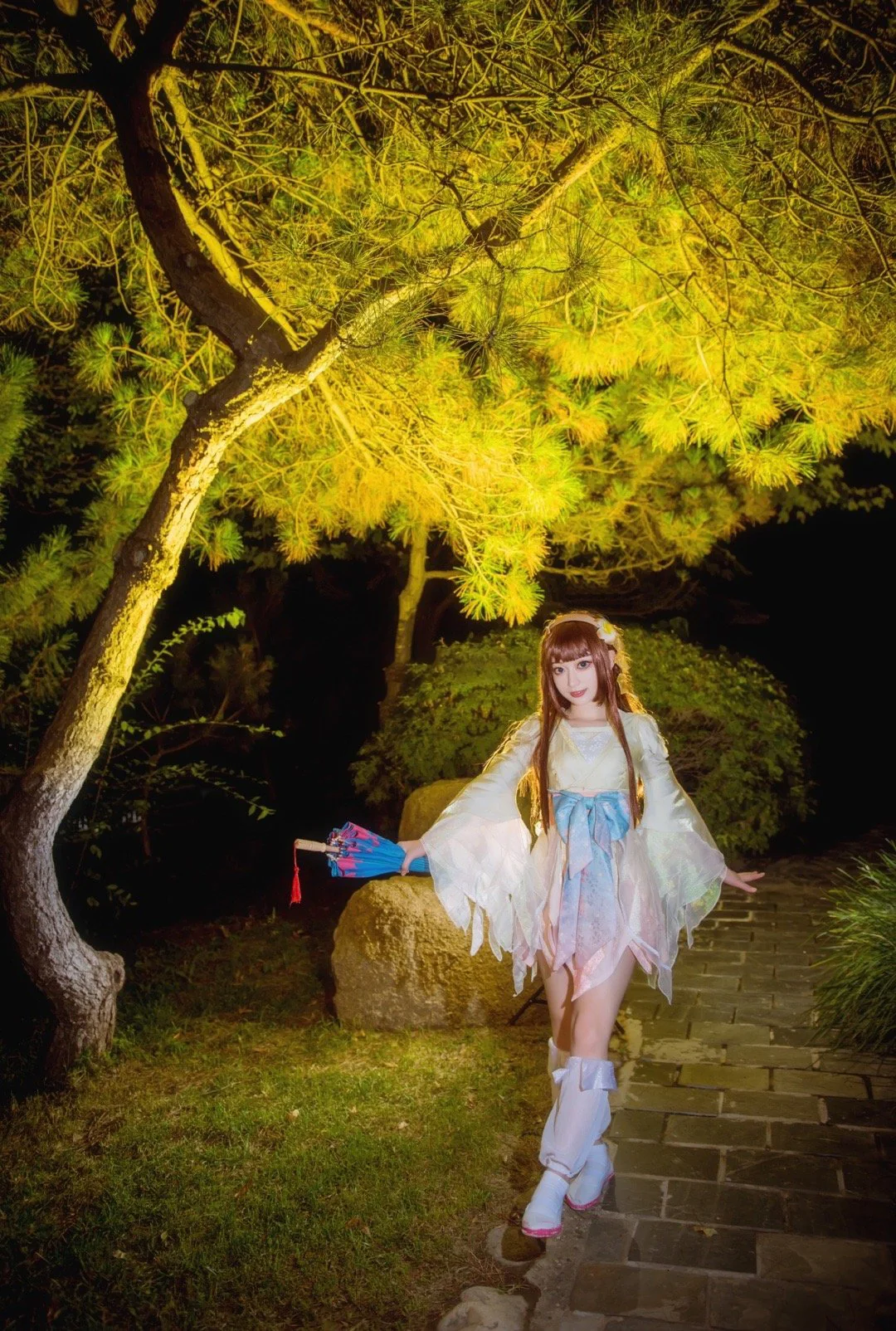 《王者荣耀》娜可露露晚萤COS写真