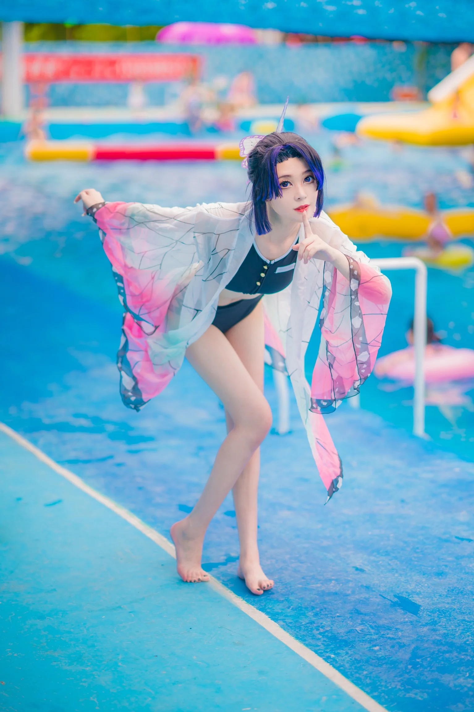 鬼灭同人泳装-蝴蝶忍COS写真