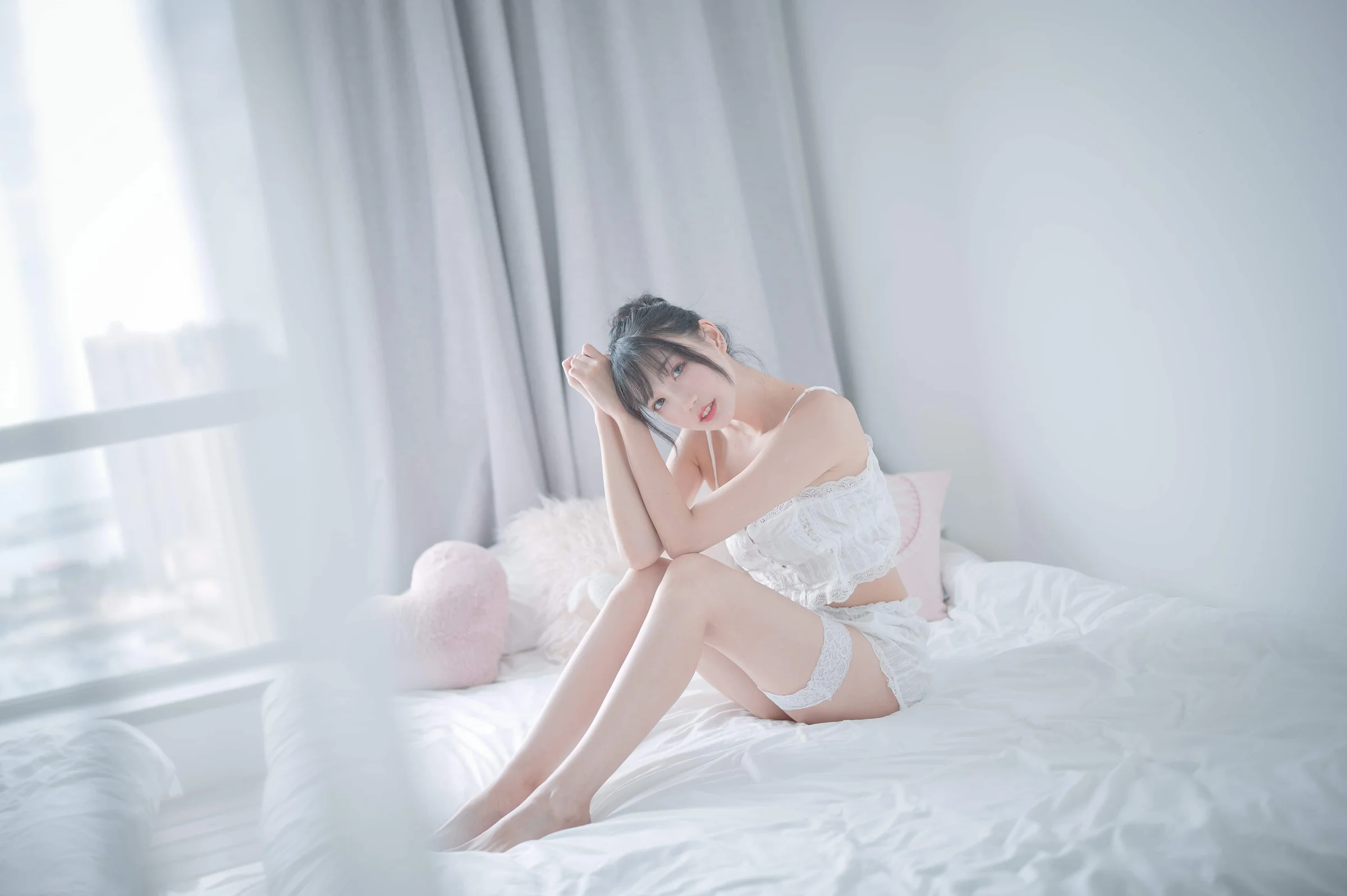 周叽是可爱兔兔 Vol.015 白色睡衣｜高清图片集