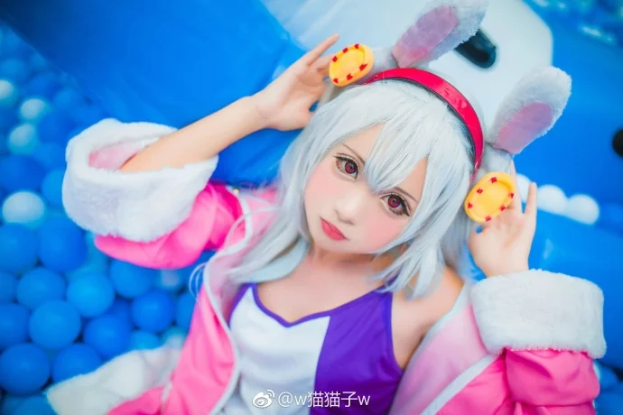碧蓝航线拉菲COS写真