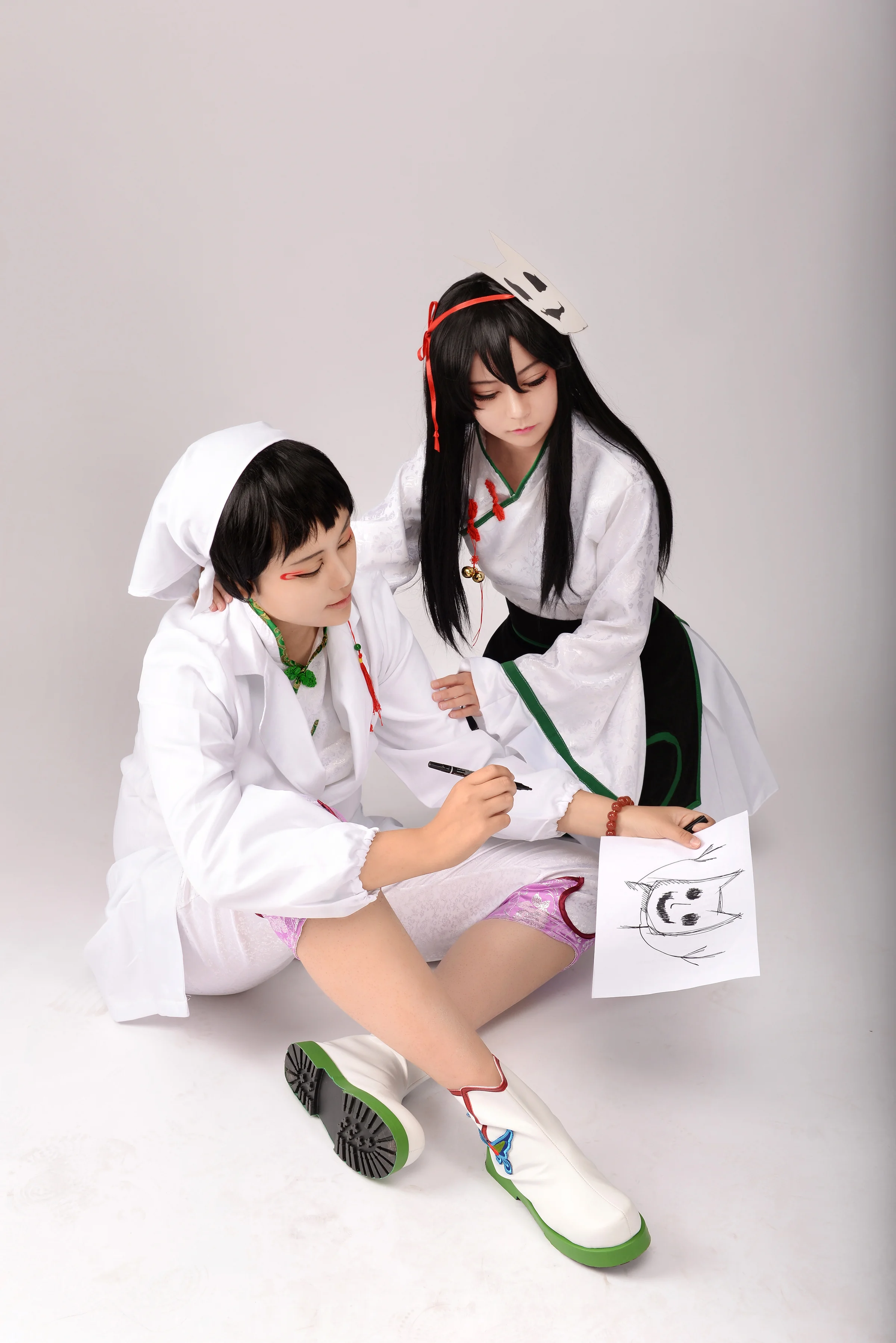 鬼灯的冷彻白泽COS写真