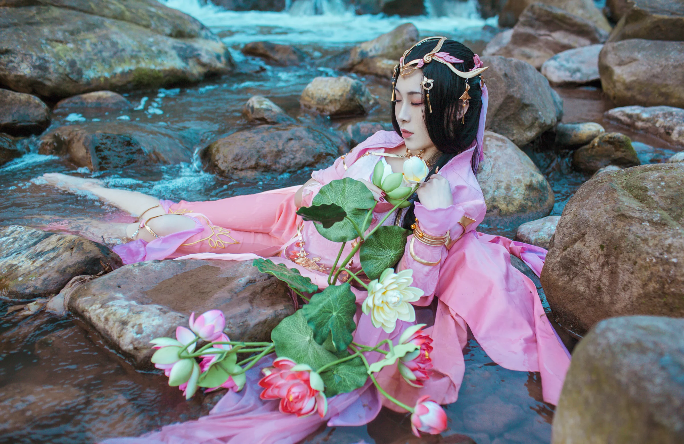 一船星月坐听香——七秀.雪河COS写真