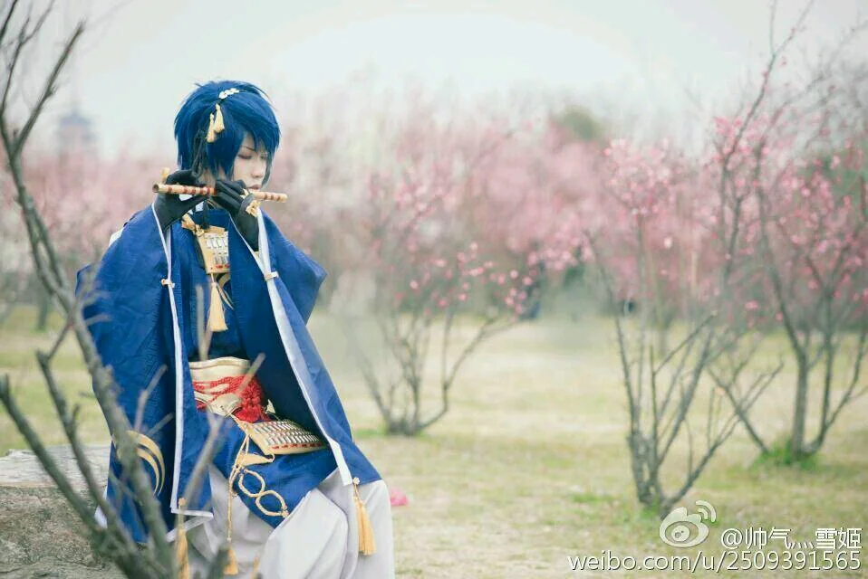 《刀剑乱舞》三日月宗近COS写真