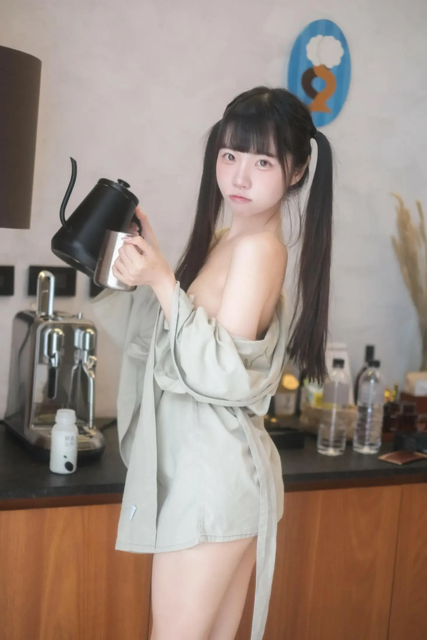 可可小白兔?? – 在阳台做坏事的小兔兔?｜高清图片集