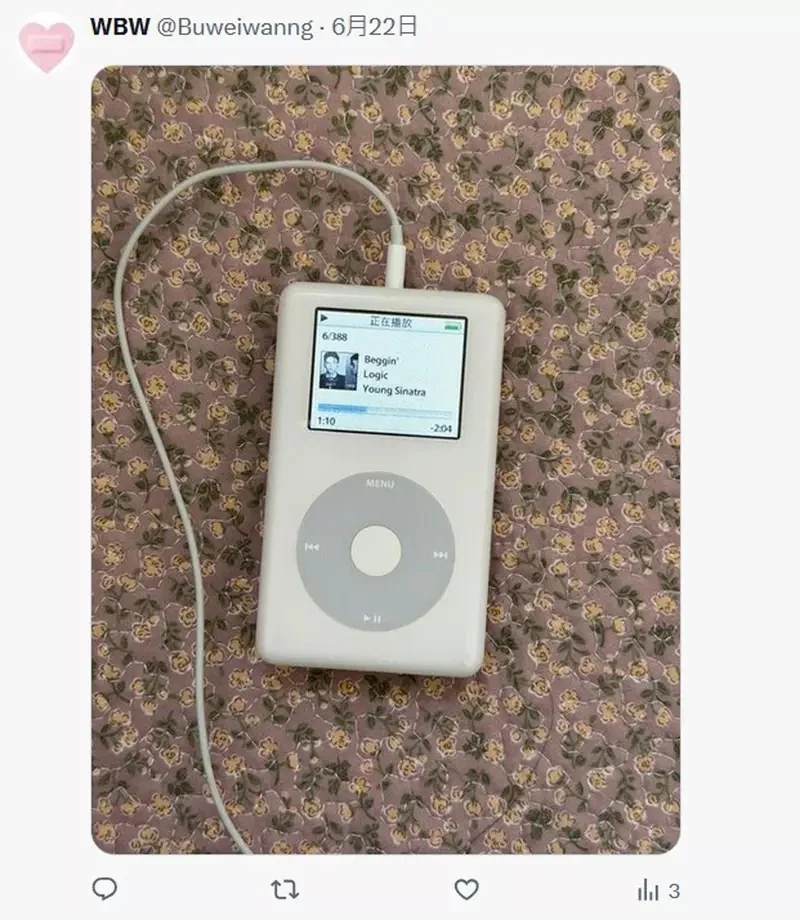 社群風潮《Z世代年輕人的iPod選擇》不為別的就為了閃掉智慧型手機的通知、訊息還有無止盡的演算法｜高清图片集