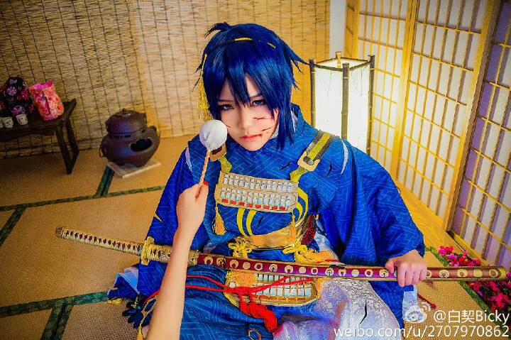 刀剑乱舞 三日月宗近COS写真，身为天下五剑的其中一把，被说是最美的呢