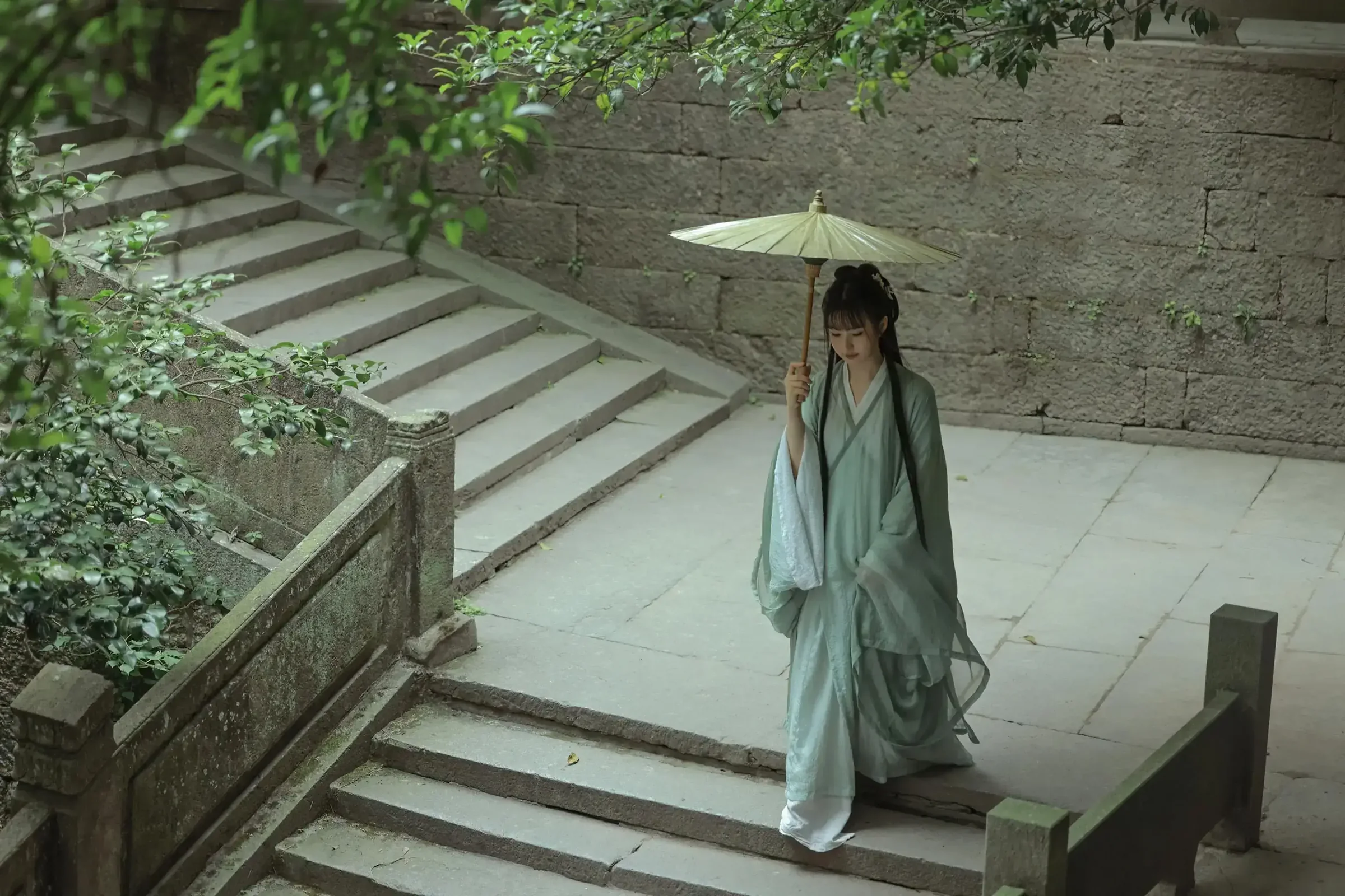 白莉爱吃巧克力 – 古风汉服｜高清图片集