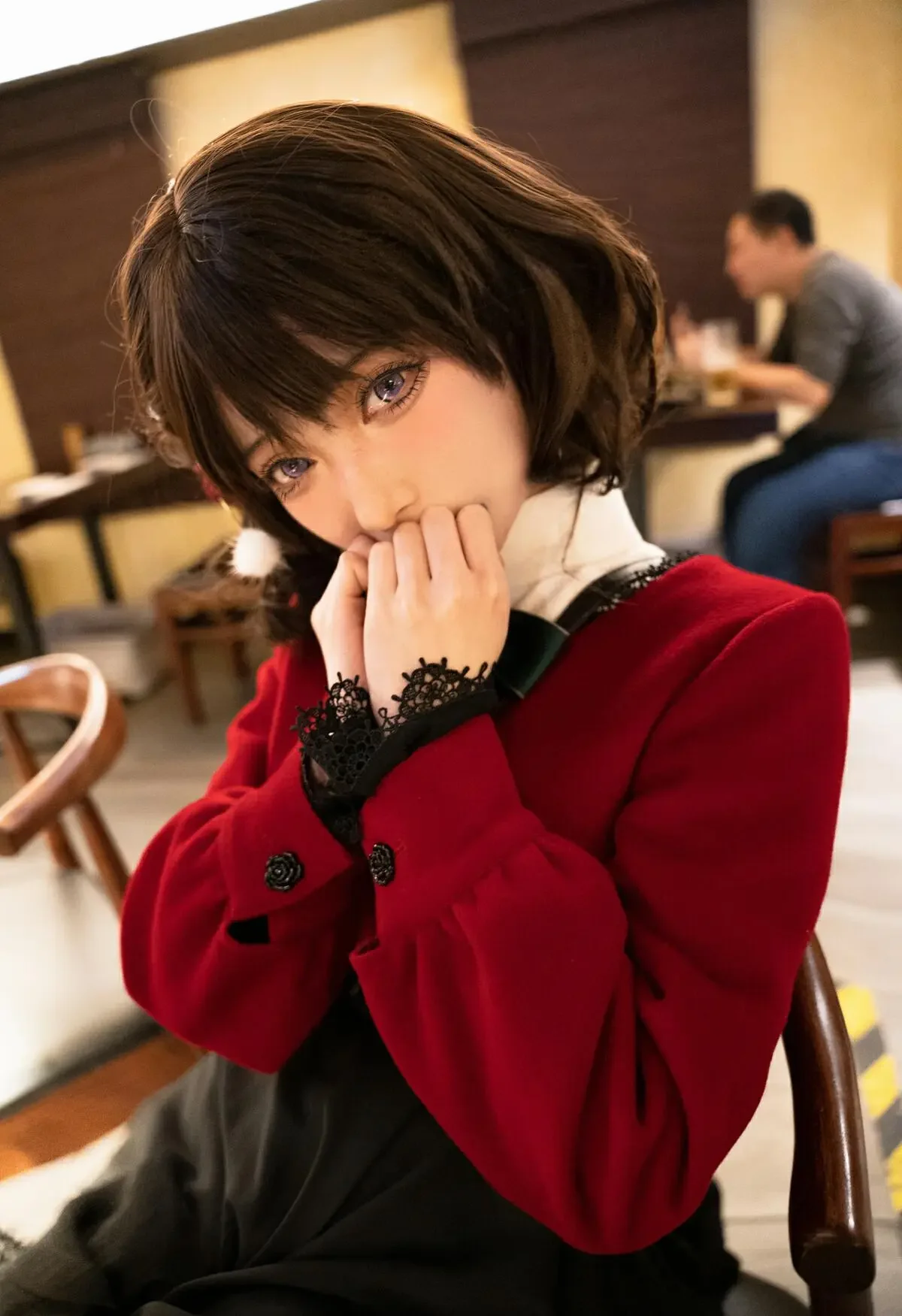 炭烤莉莉黑 – 桌面少女 冬·林檎｜高清图片集