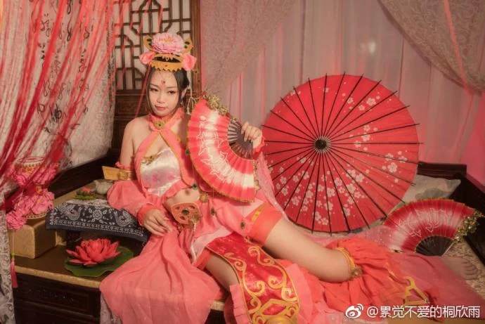 剑三 南皇七秀COS写真