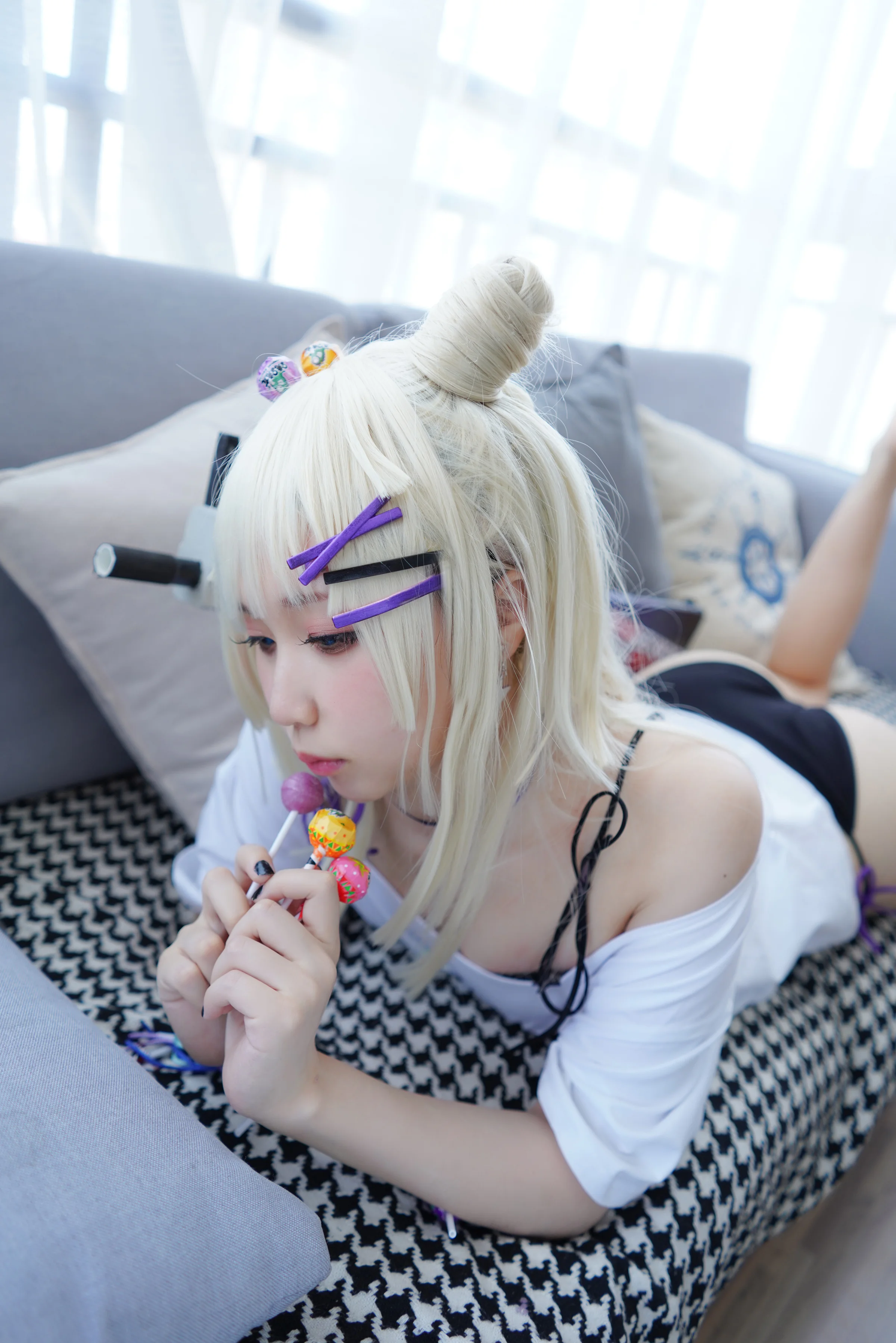 少女前线 aa12无烟棒棒糖COS写真