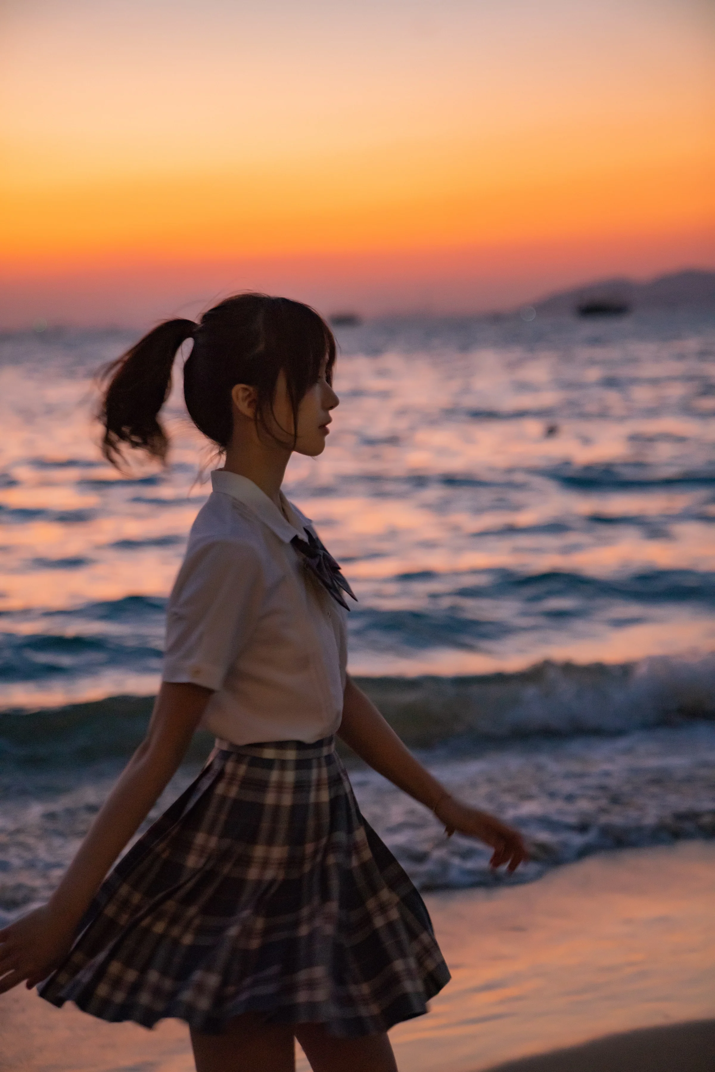 桜桃喵 – 逐海 [17P]｜高清图片集