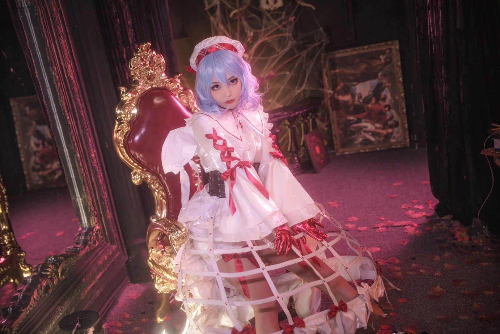 《东方Project》蕾米莉亚·纯白恶魔 COS写真