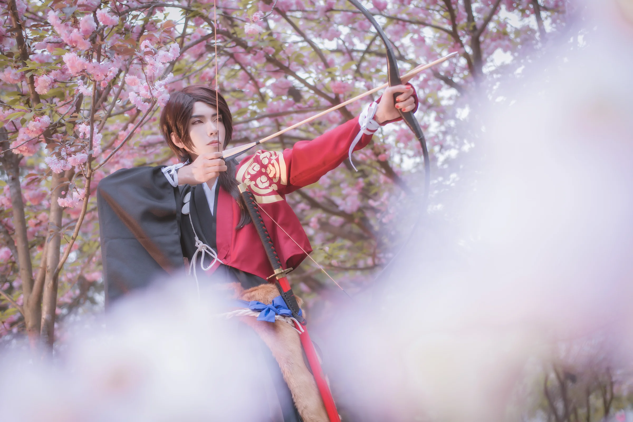 刀剑乱舞加州清光COS写真，果然樱花和武士刀也是一种浪漫~