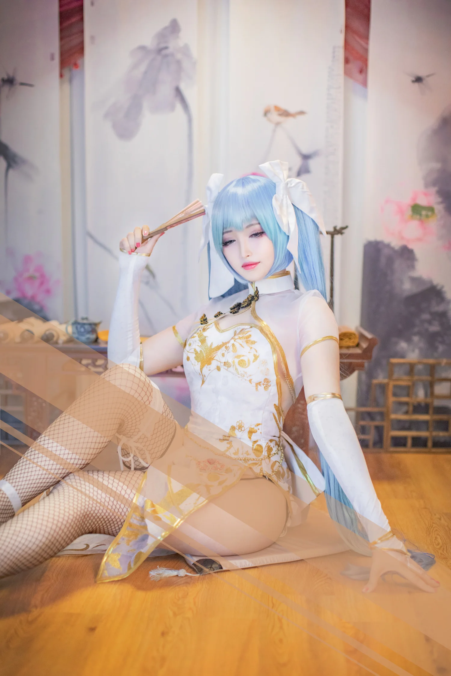 初音未来金丝雀旗袍COS写真