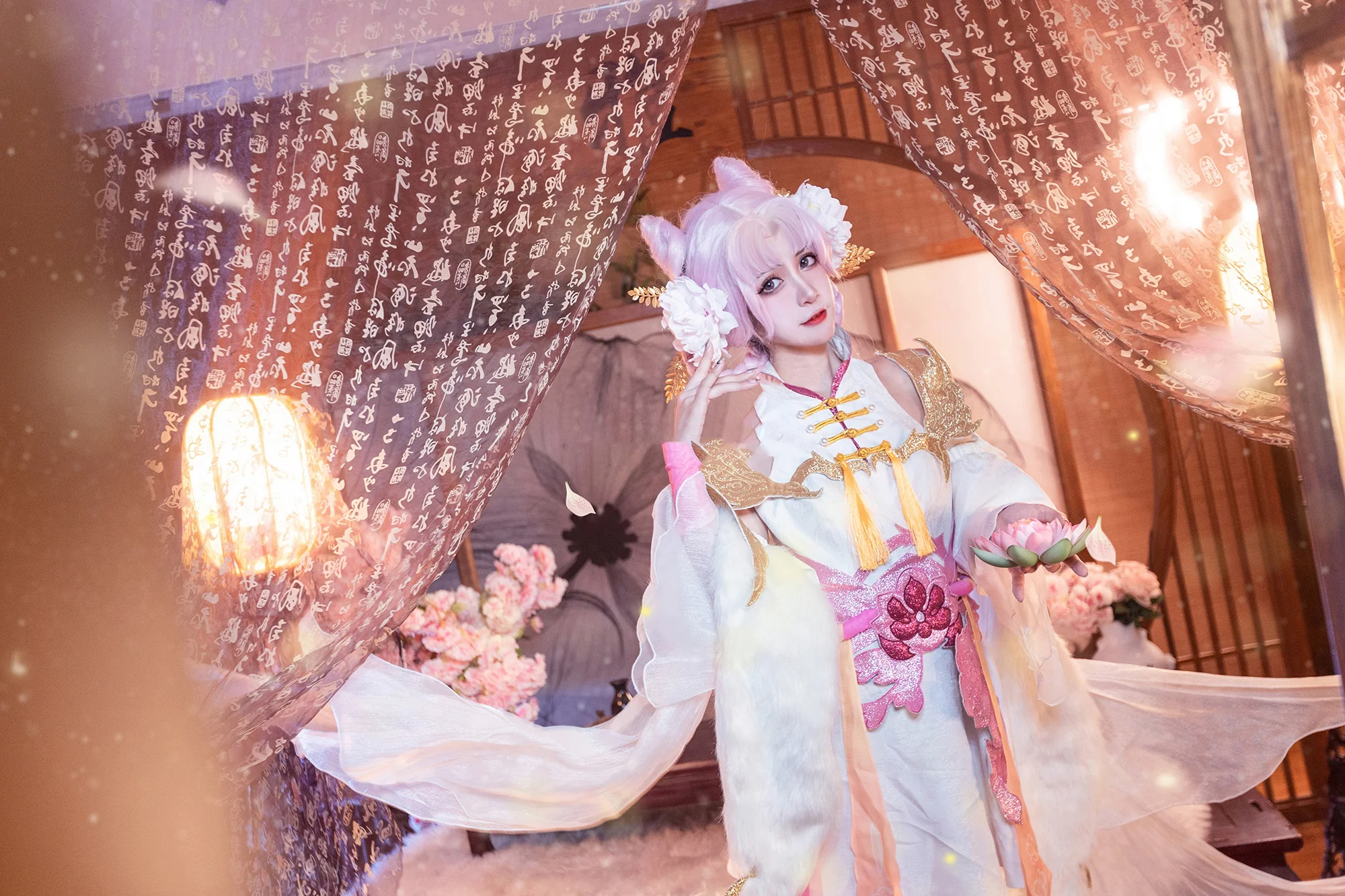 《王者荣耀》嫦娥拒霜思COS写真