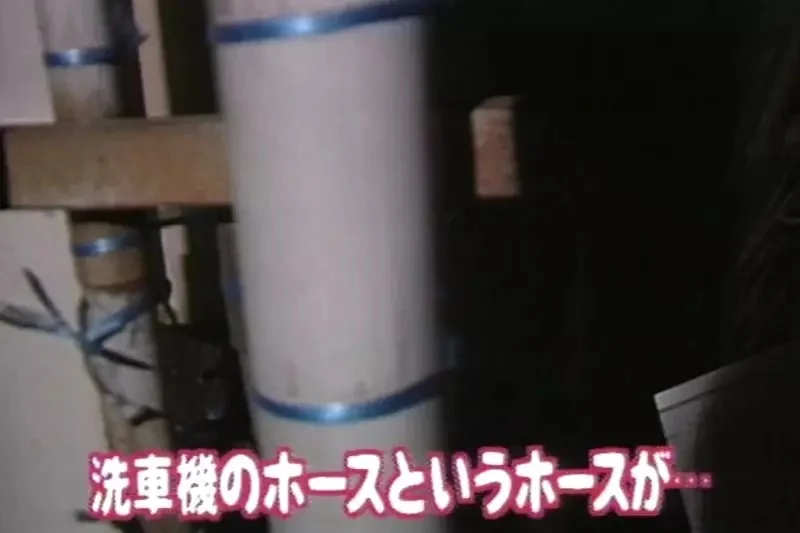 加油站附近被綁滿了《神秘塑膠繩》日本尋謎節目33年未解的詭異謎團｜高清图片集