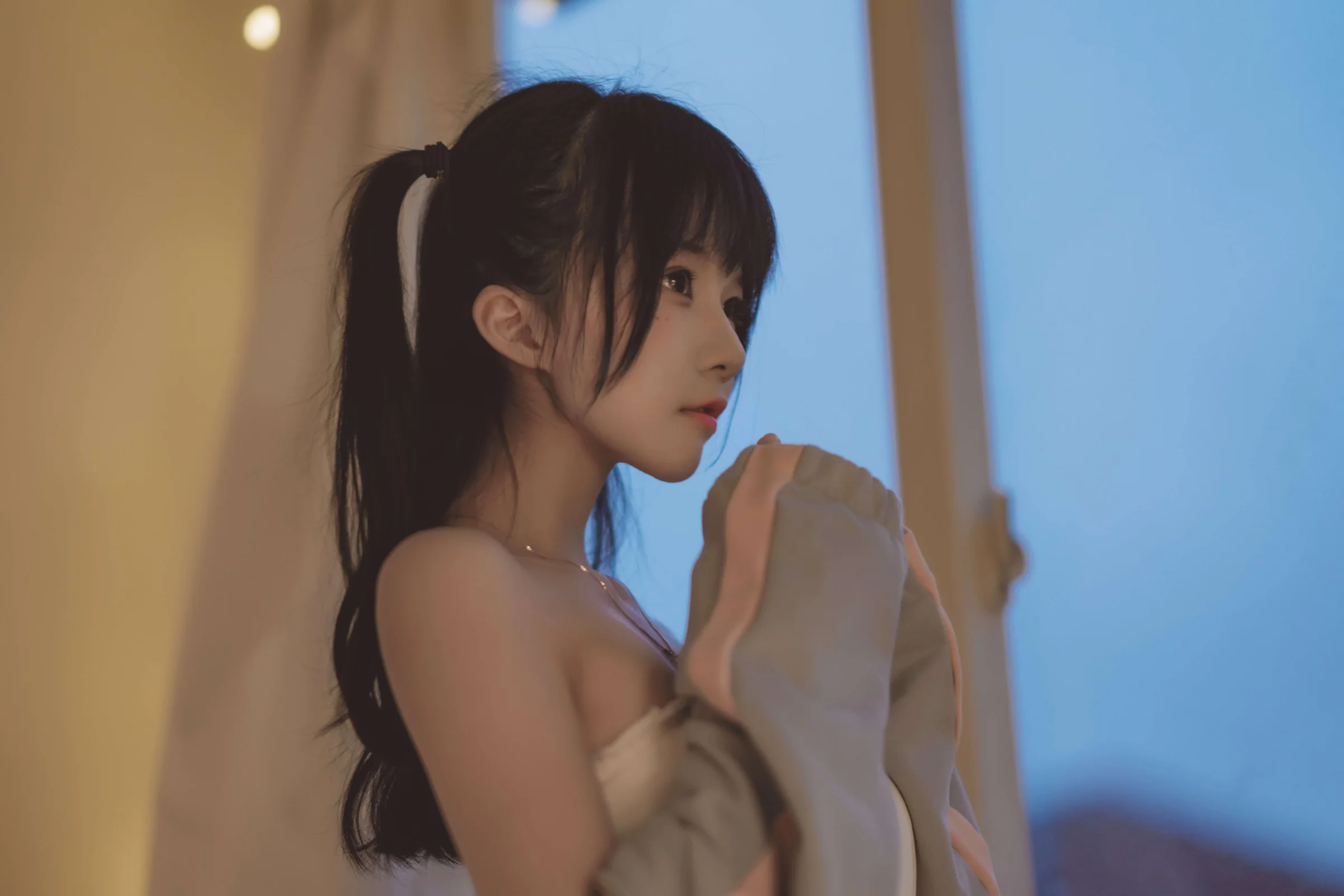 桜桃喵 – 碎星 [19P]｜高清图片集