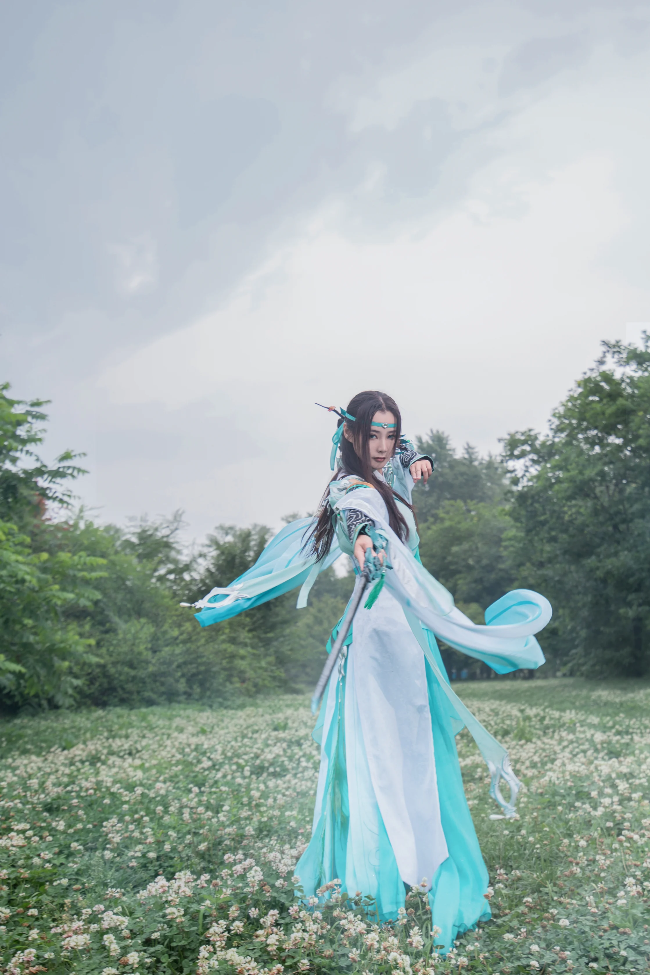 剑网三雪河琴娘COS写真--骤雨初霁