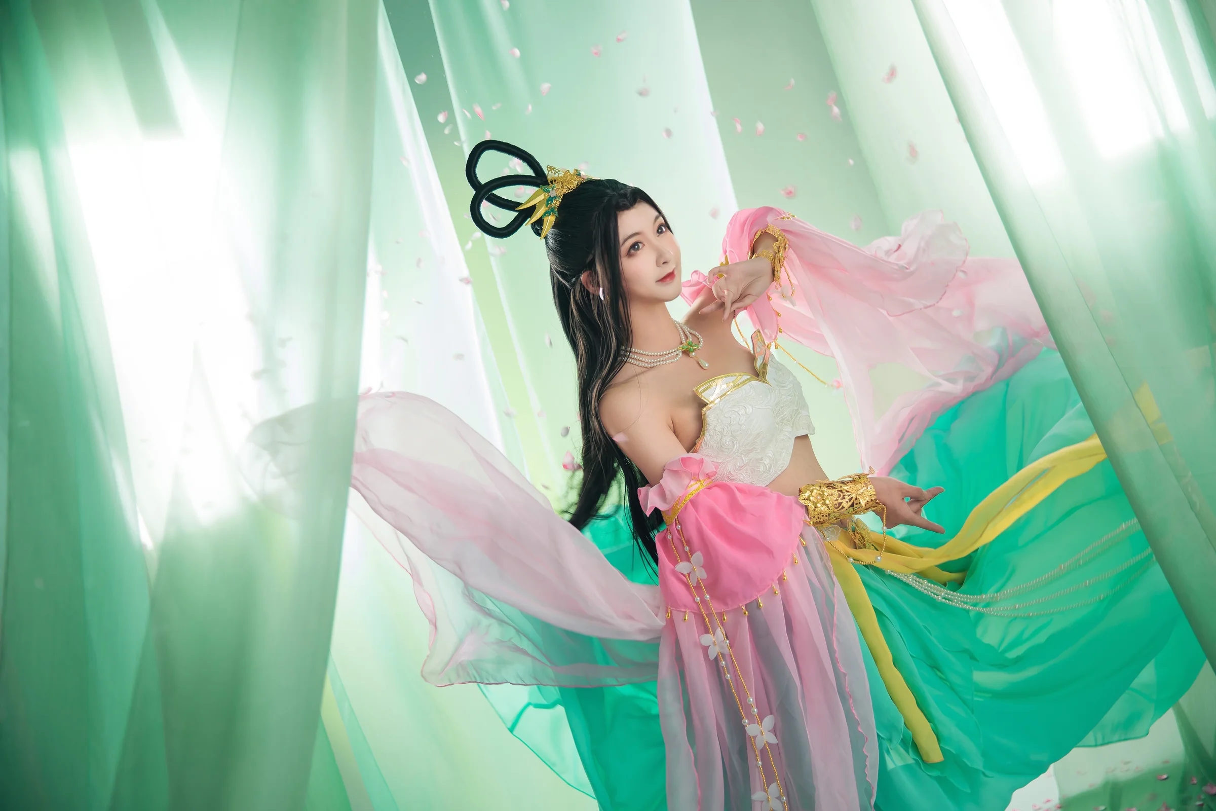 【COS写真/瑶音】三国杀·绝世倾城·貂蝉