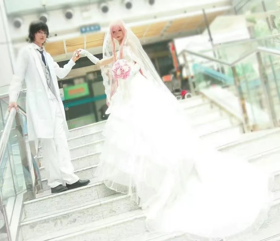 未来日记 我妻由乃天野雪辉花嫁COS写真