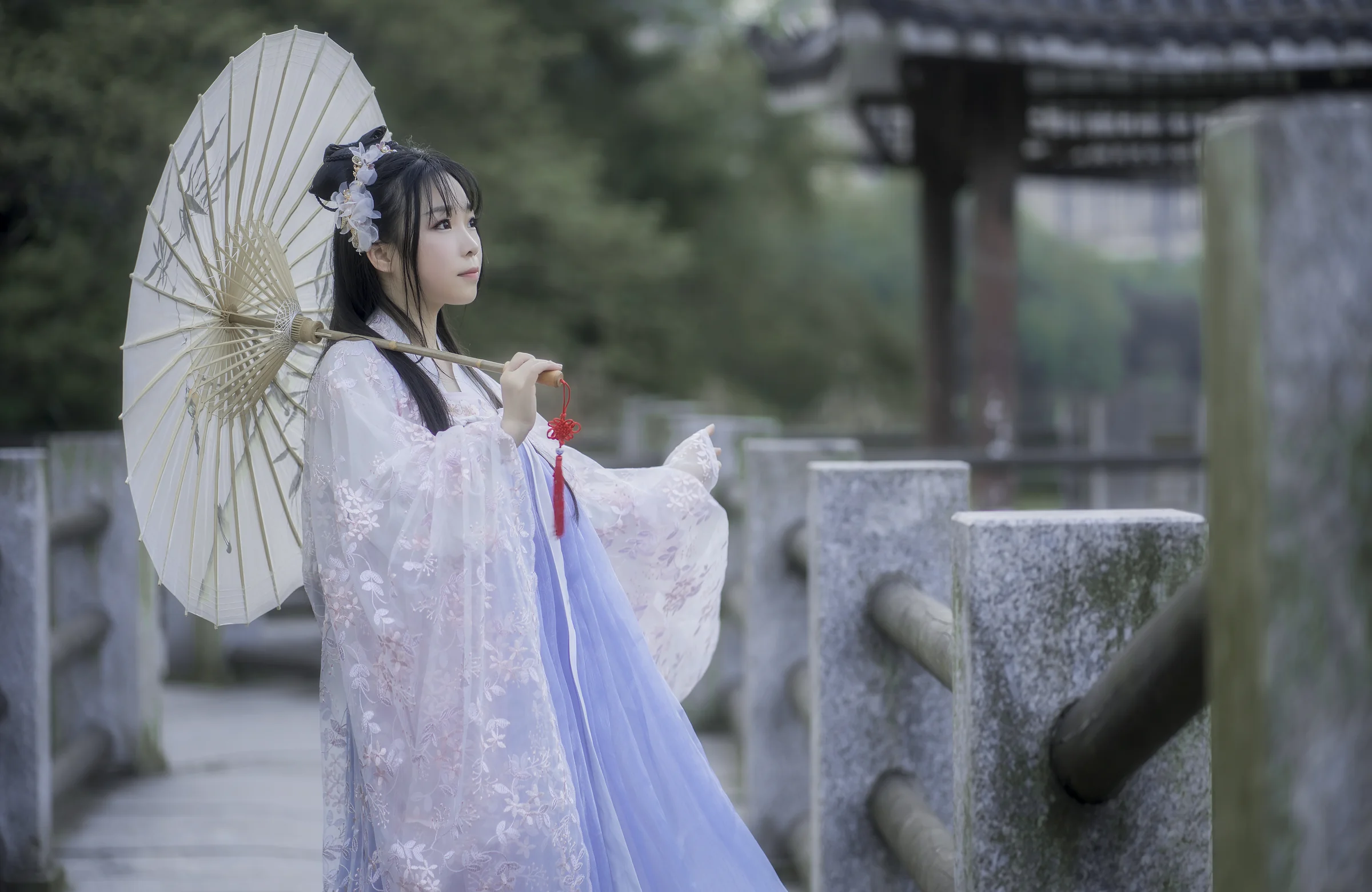 【汉服正片】天青色等烟雨，而我在等你｜高清图片集