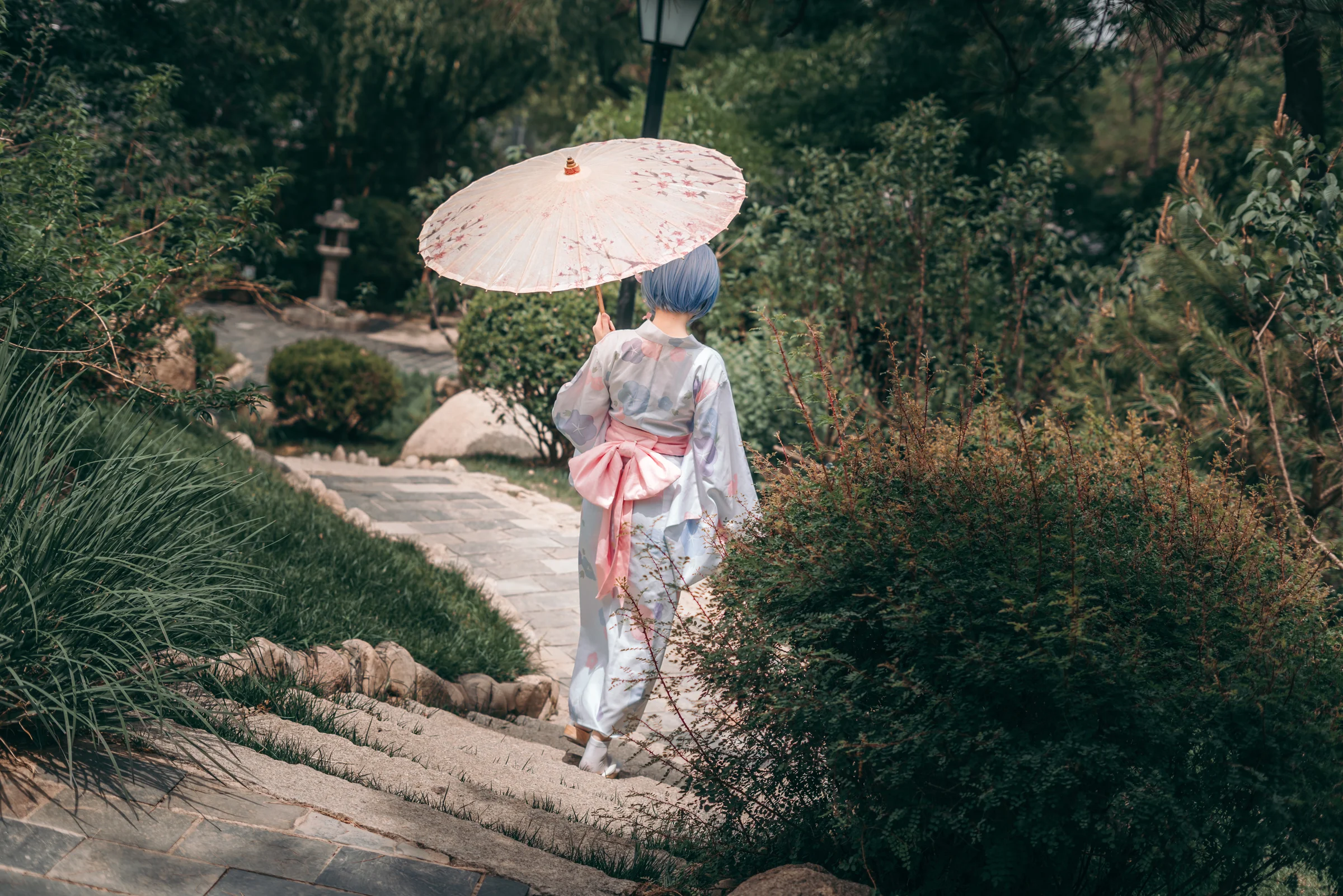 蕾姆COS写真 这一抹微笑由我来守护~