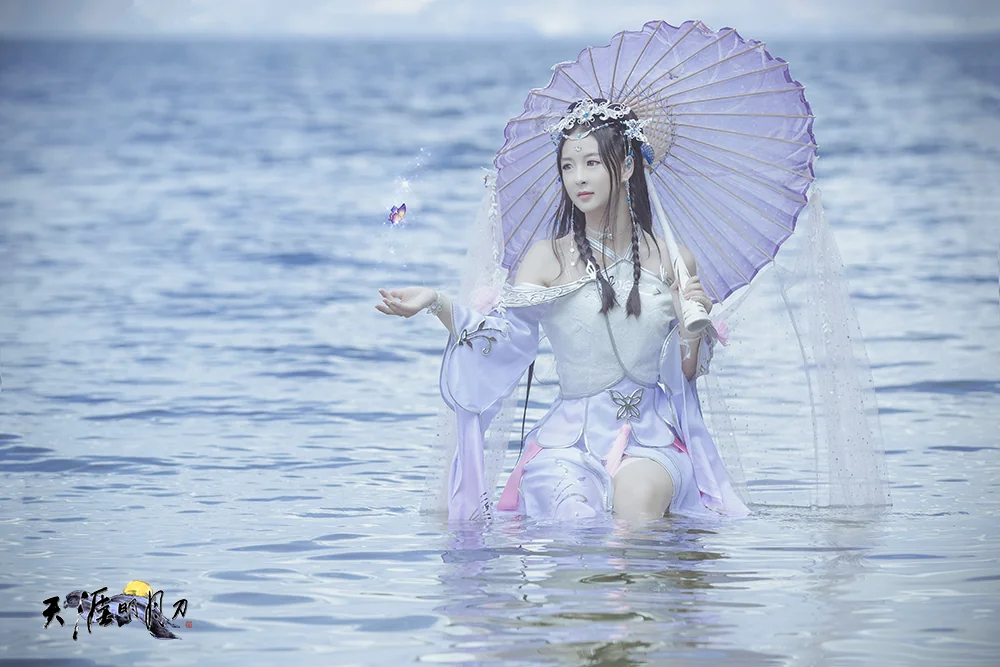 天香·喋血·臻姿凤仪COS写真