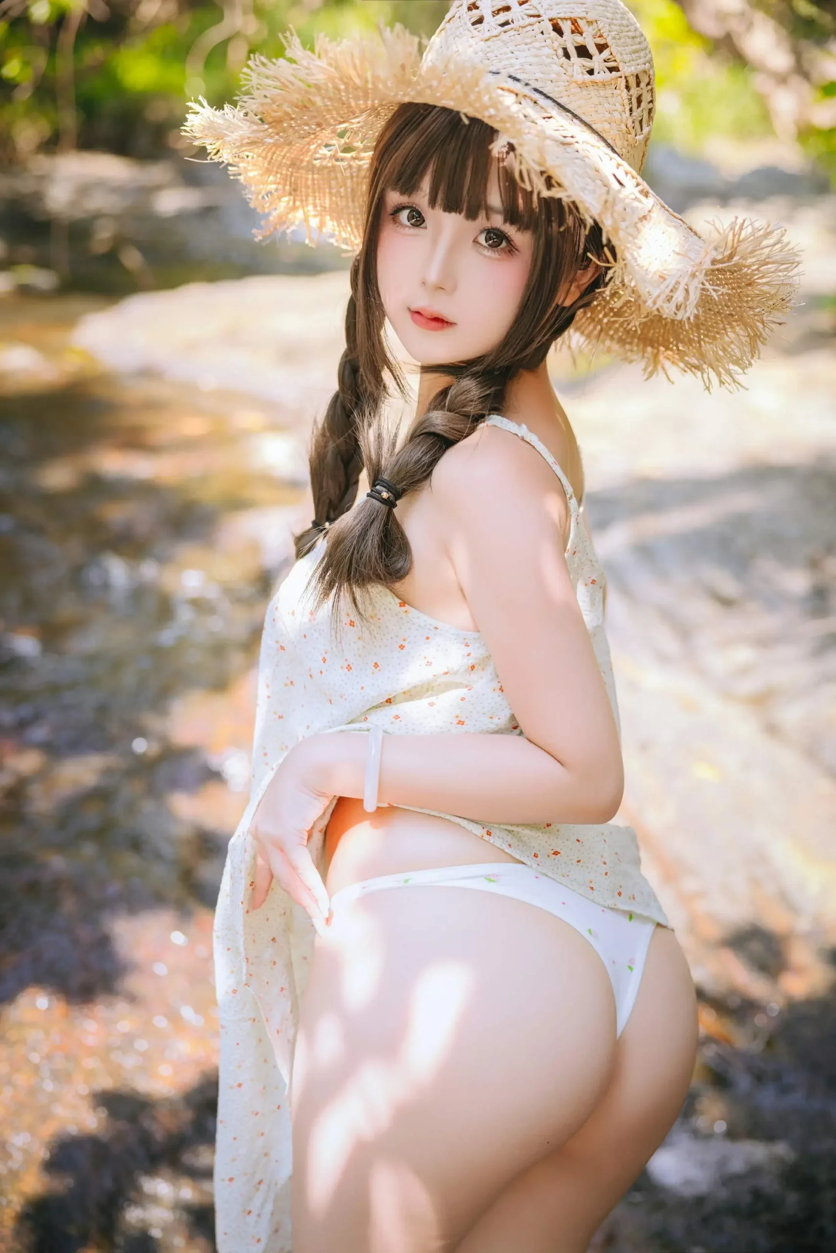日奈娇(椎名莜) – 山野间｜高清图片集