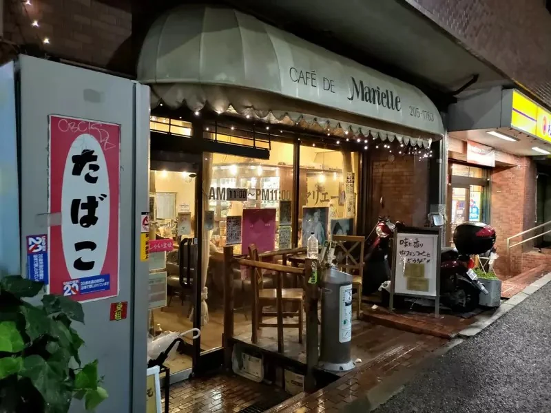 東京歌舞伎町有一間《黑道常去的咖啡廳》防彈措施完善不怕被暗殺｜高清图片集