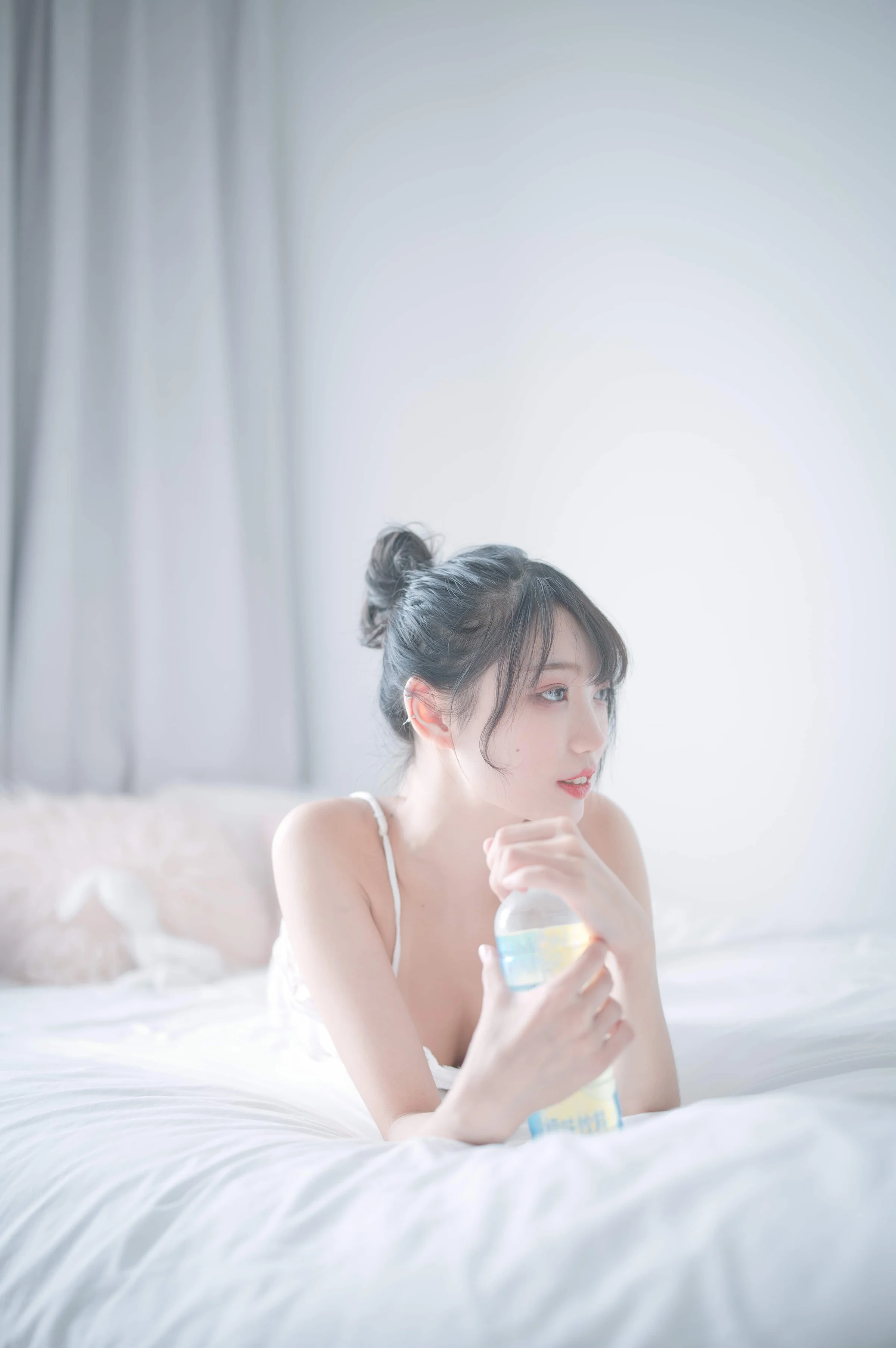 周叽是可爱兔兔 Vol.015 白色睡衣｜高清图片集
