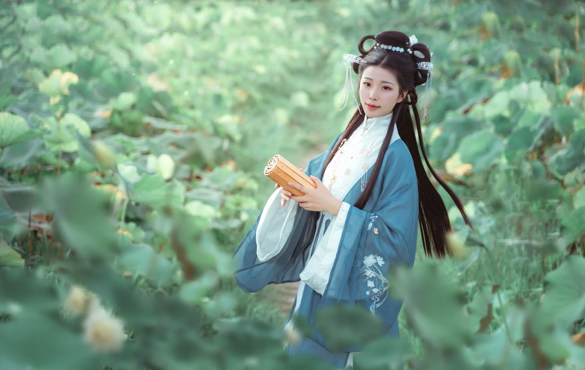 汉服写真.金陵往事：瑜淡客