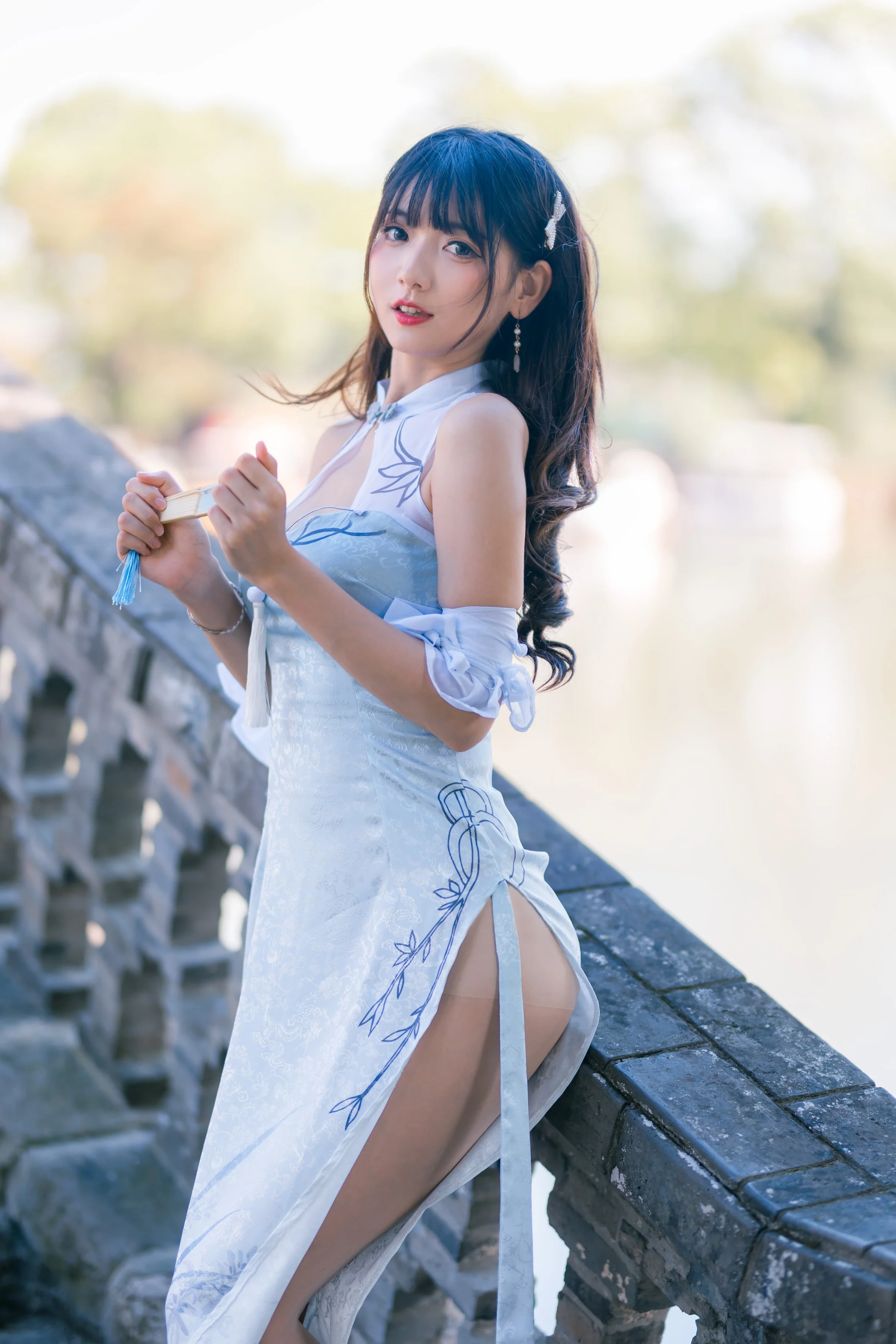陆卿卿 – 蓝色旗袍｜高清图片集