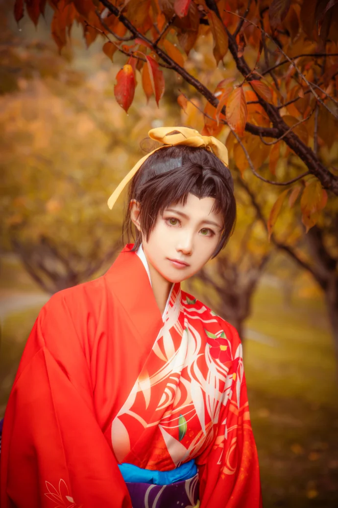 《名侦探柯南：唐红的恋歌》远山和叶COS写真