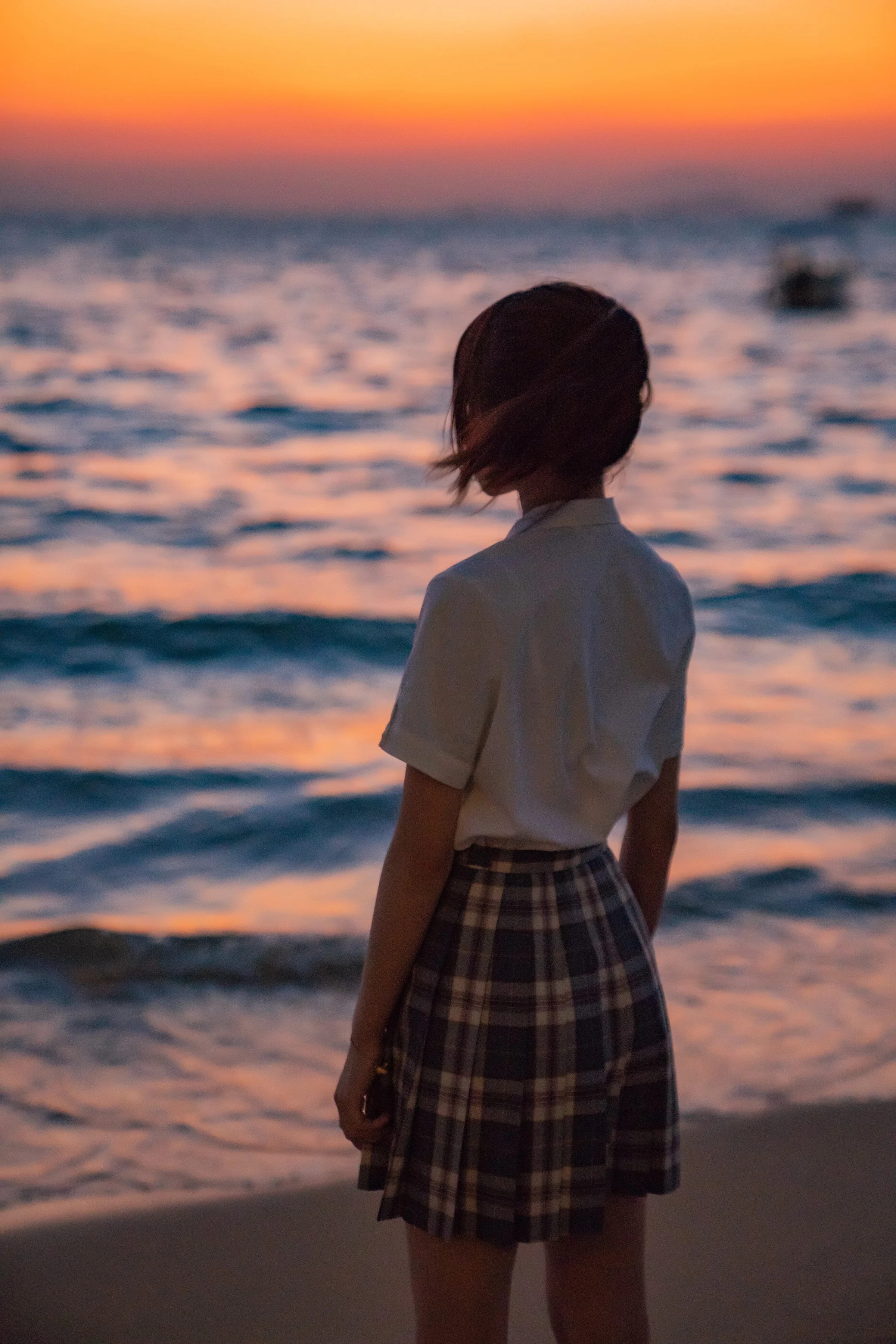 桜桃喵 – 逐海 [17P]｜高清图片集