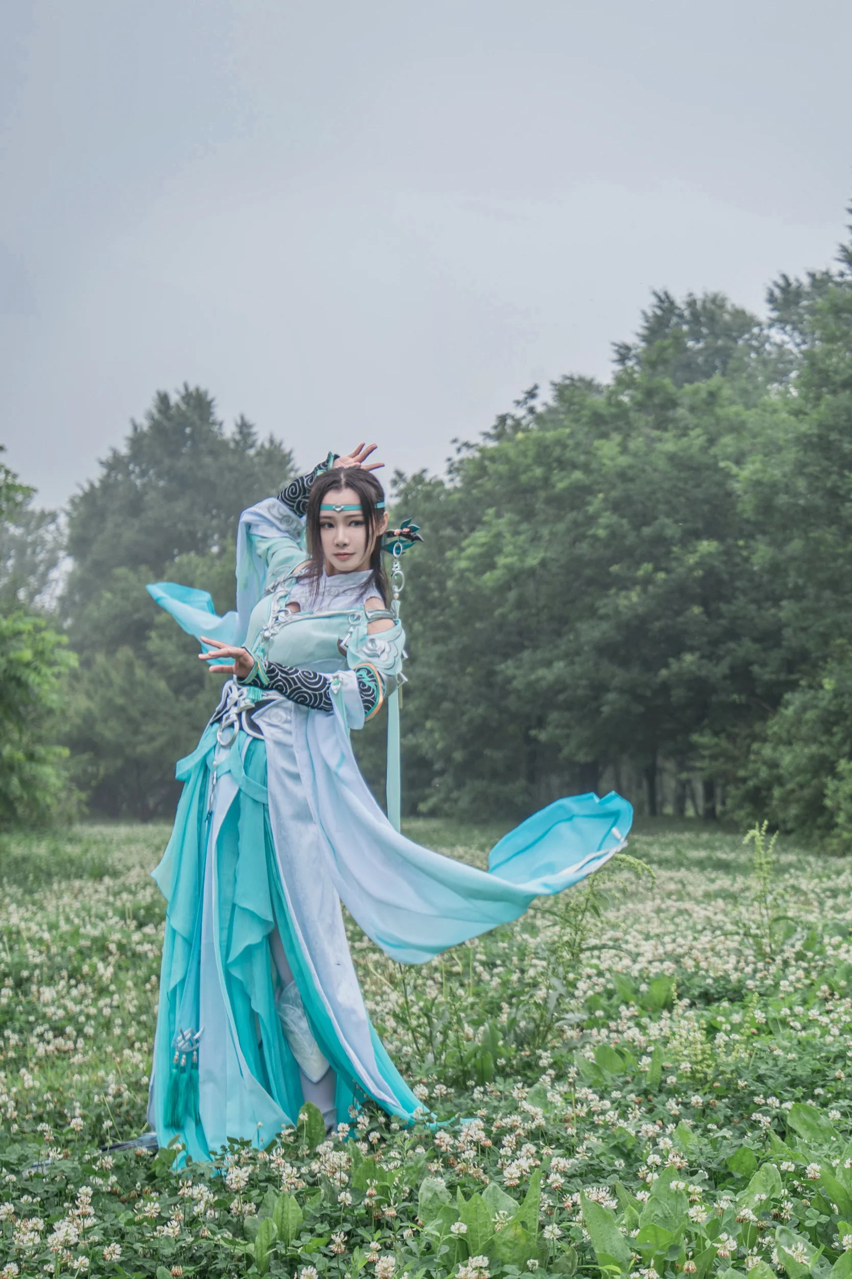 剑网三雪河琴娘COS写真--骤雨初霁