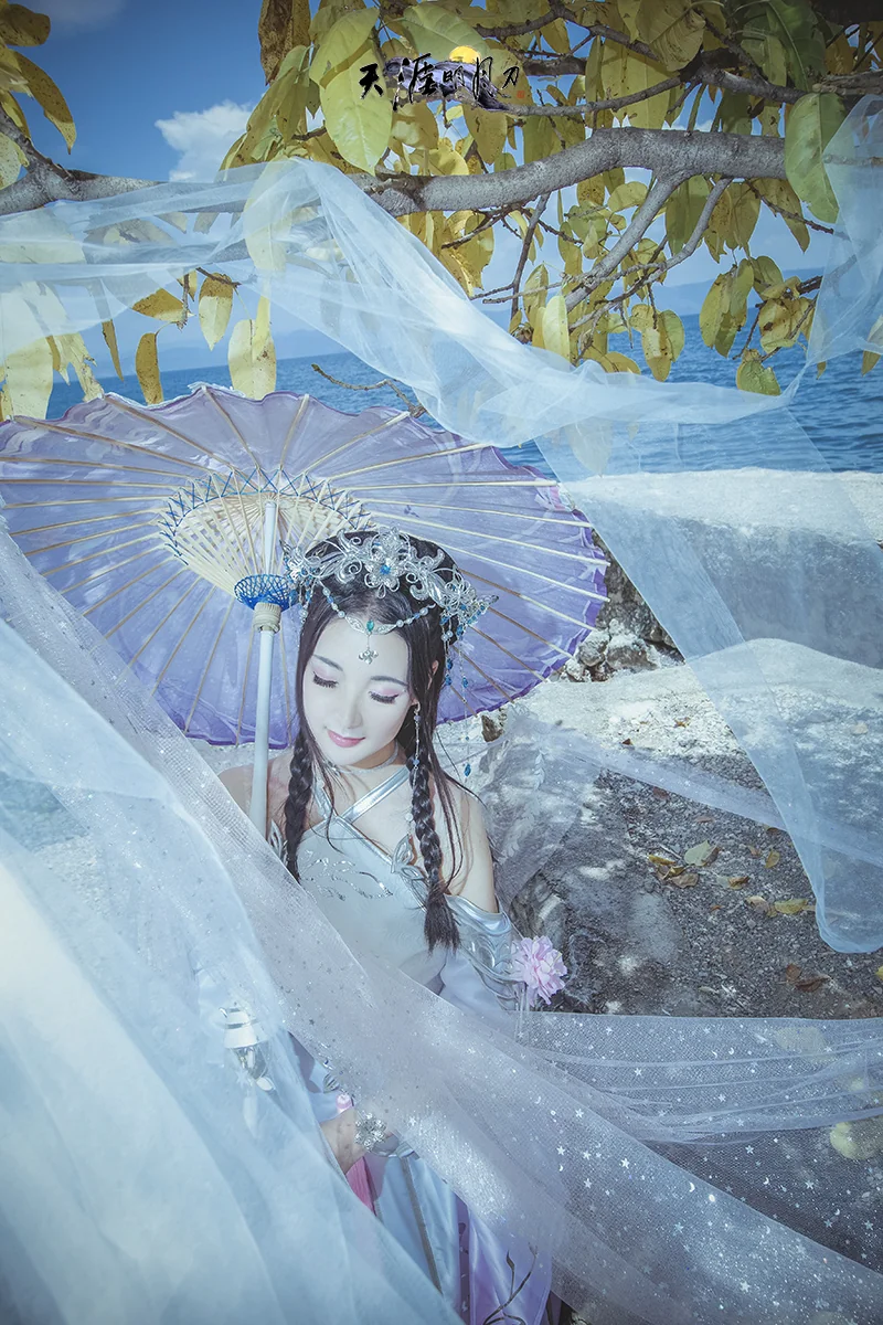 天香·喋血·臻姿凤仪COS写真