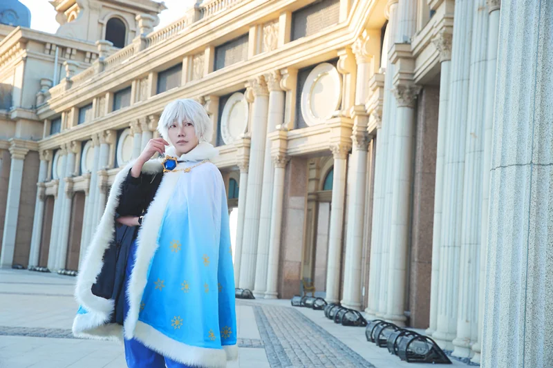 梦王国与沉睡的一百王子雪三修尼COS写真